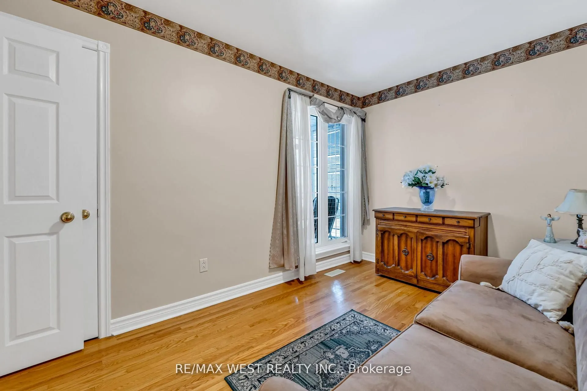 15 Breadner Drive