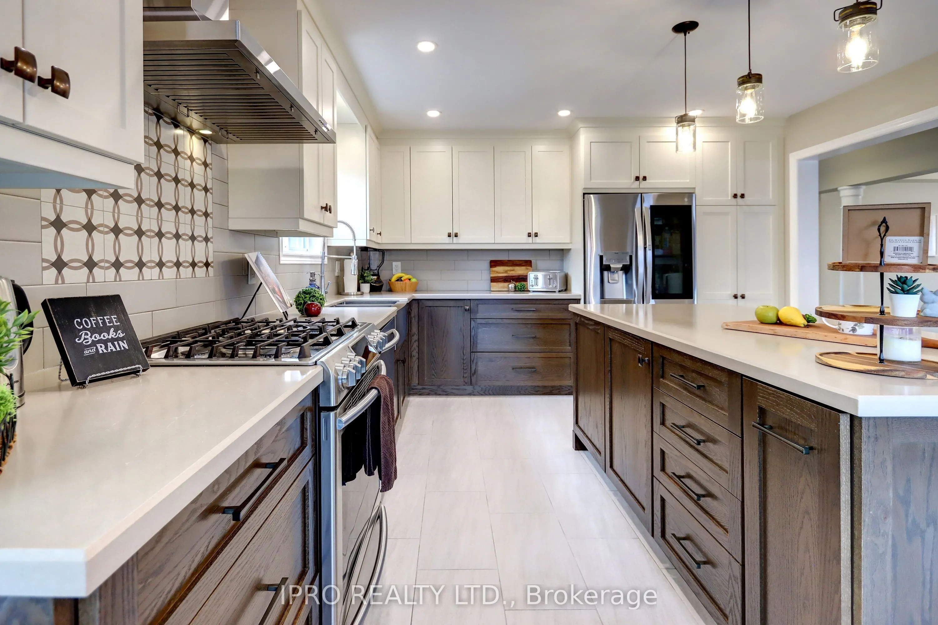 10 Berton Boulevard
