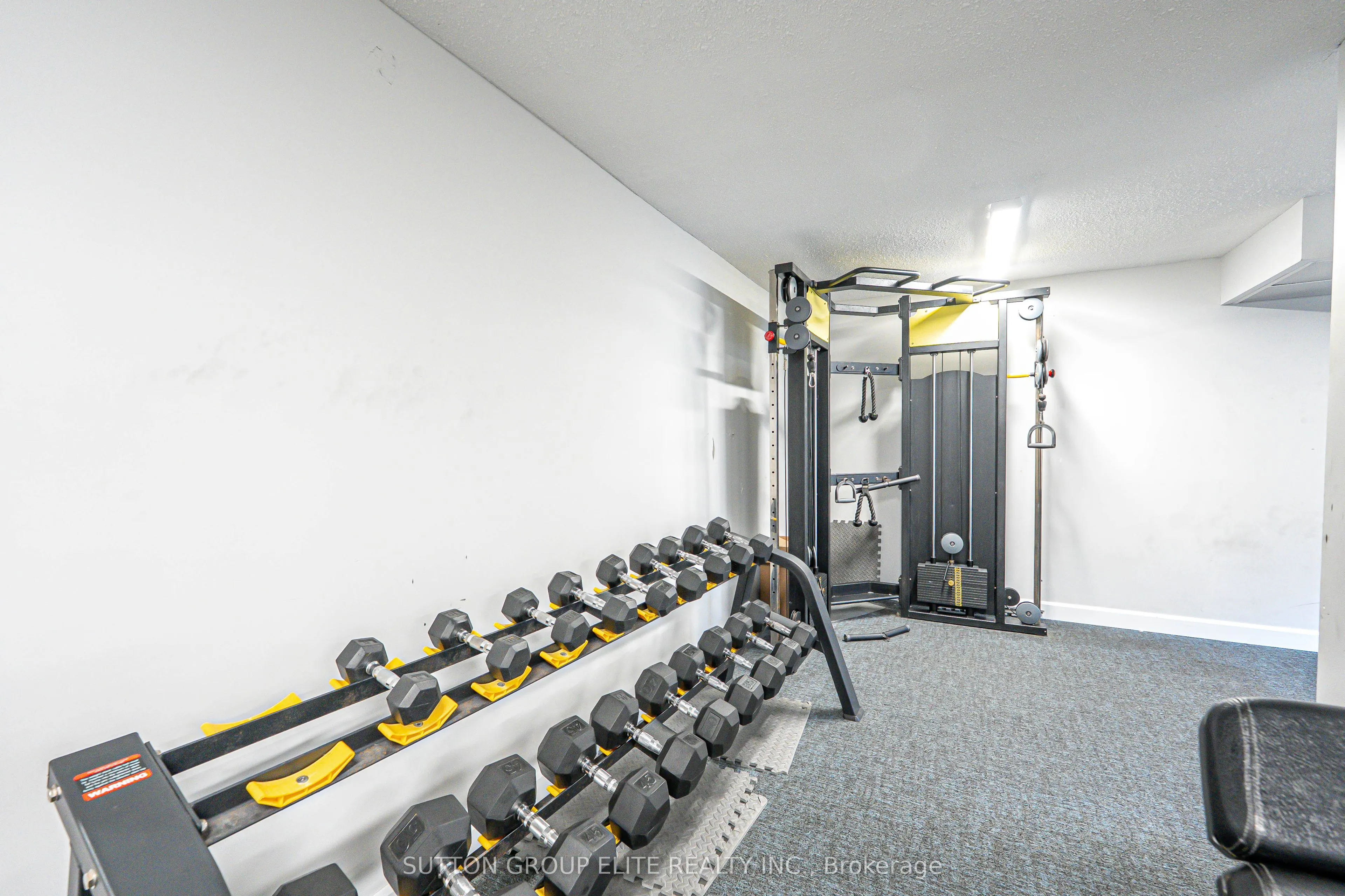 3590 Kaneff Crescent, #1203