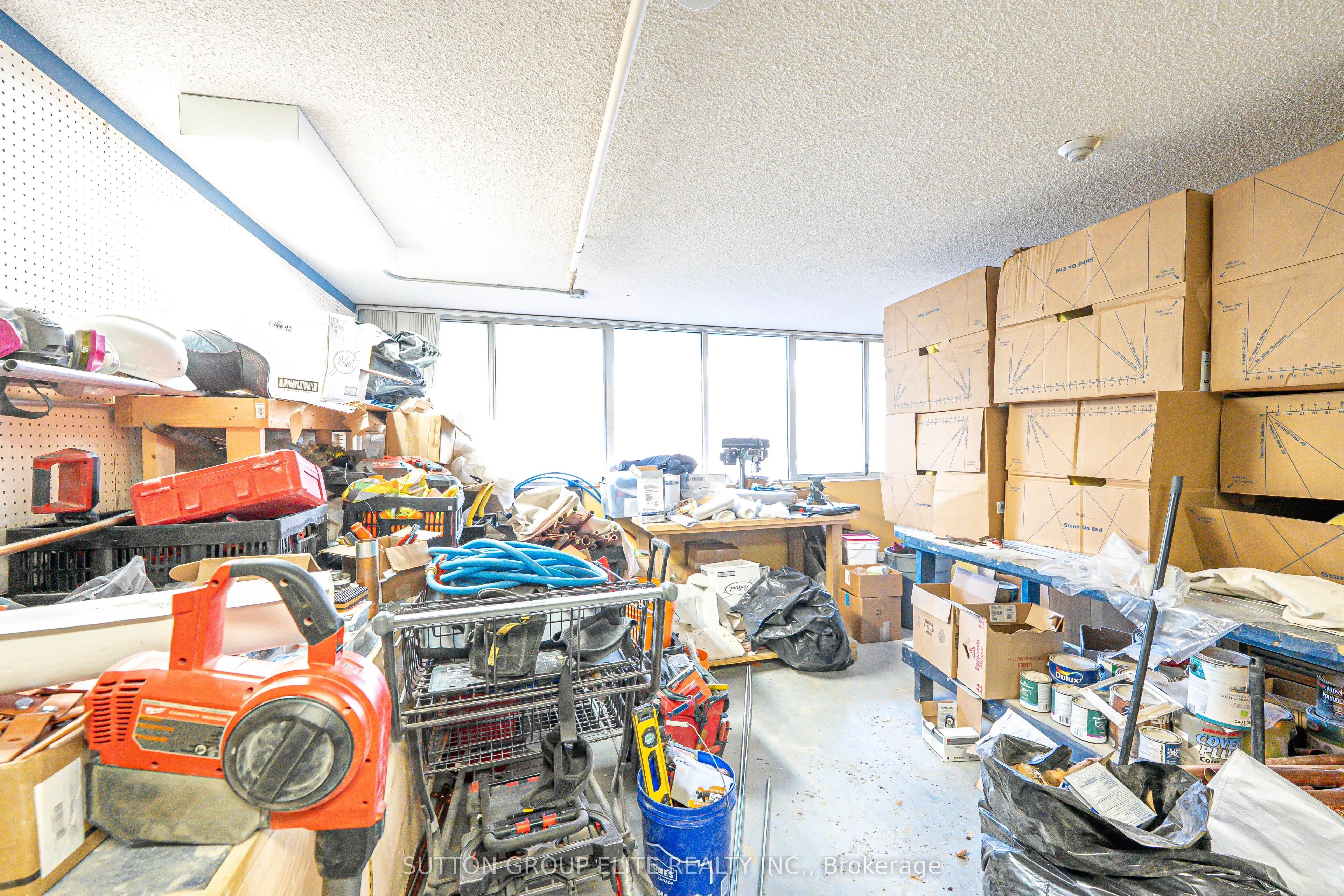 3590 Kaneff Crescent, #1203