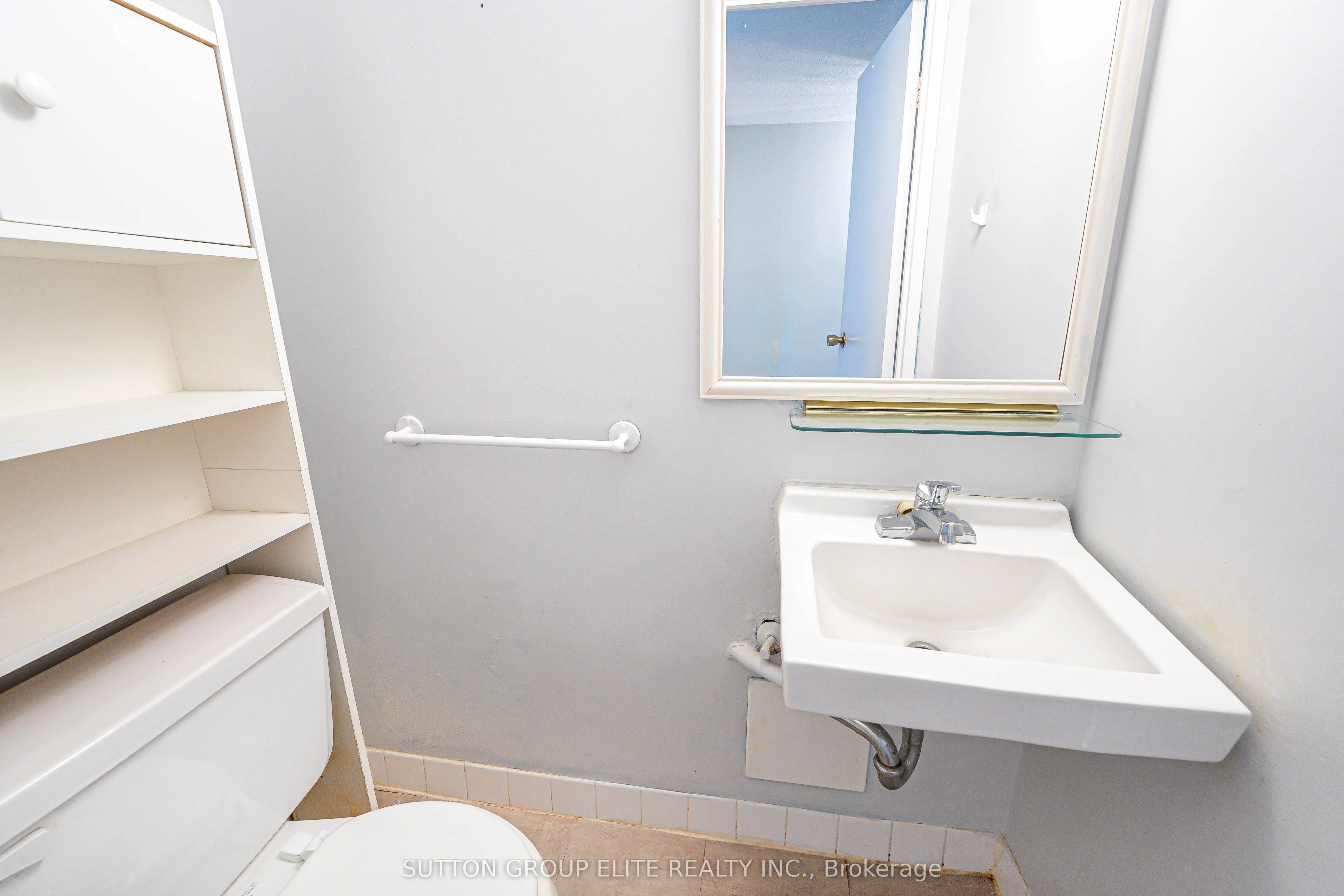 3590 Kaneff Crescent, #1203
