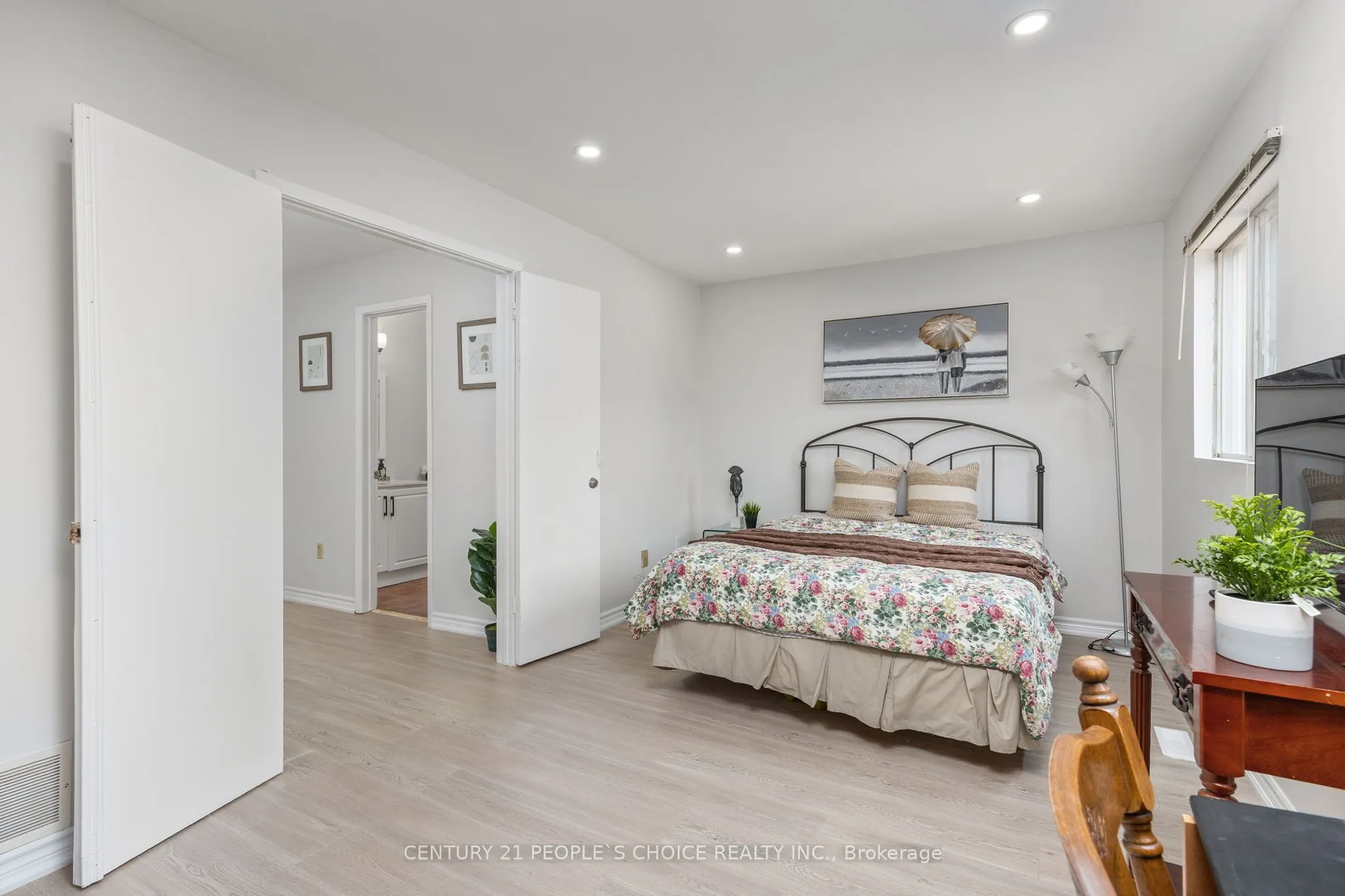 3500 Glen Erin Drive, #23