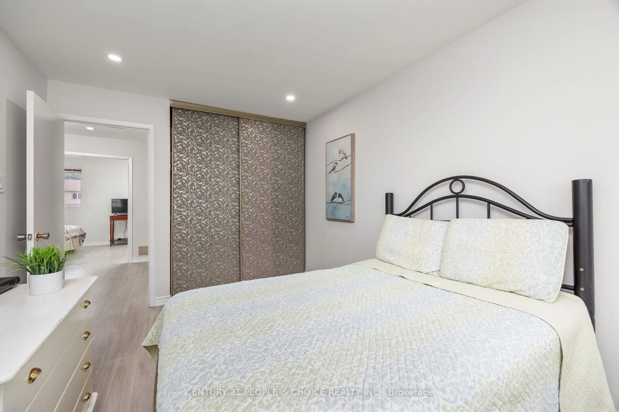 3500 Glen Erin Drive, #23