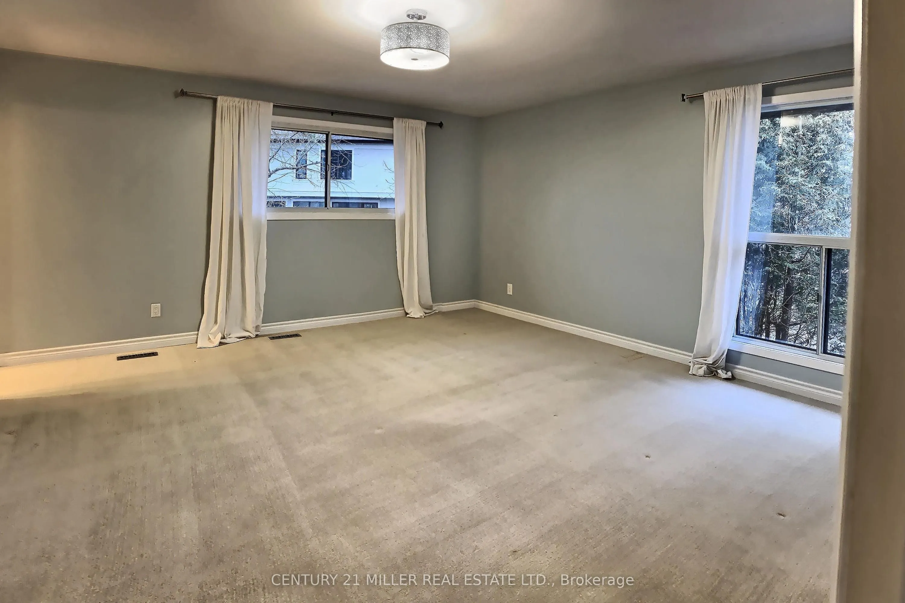 163 Castle Crescent
