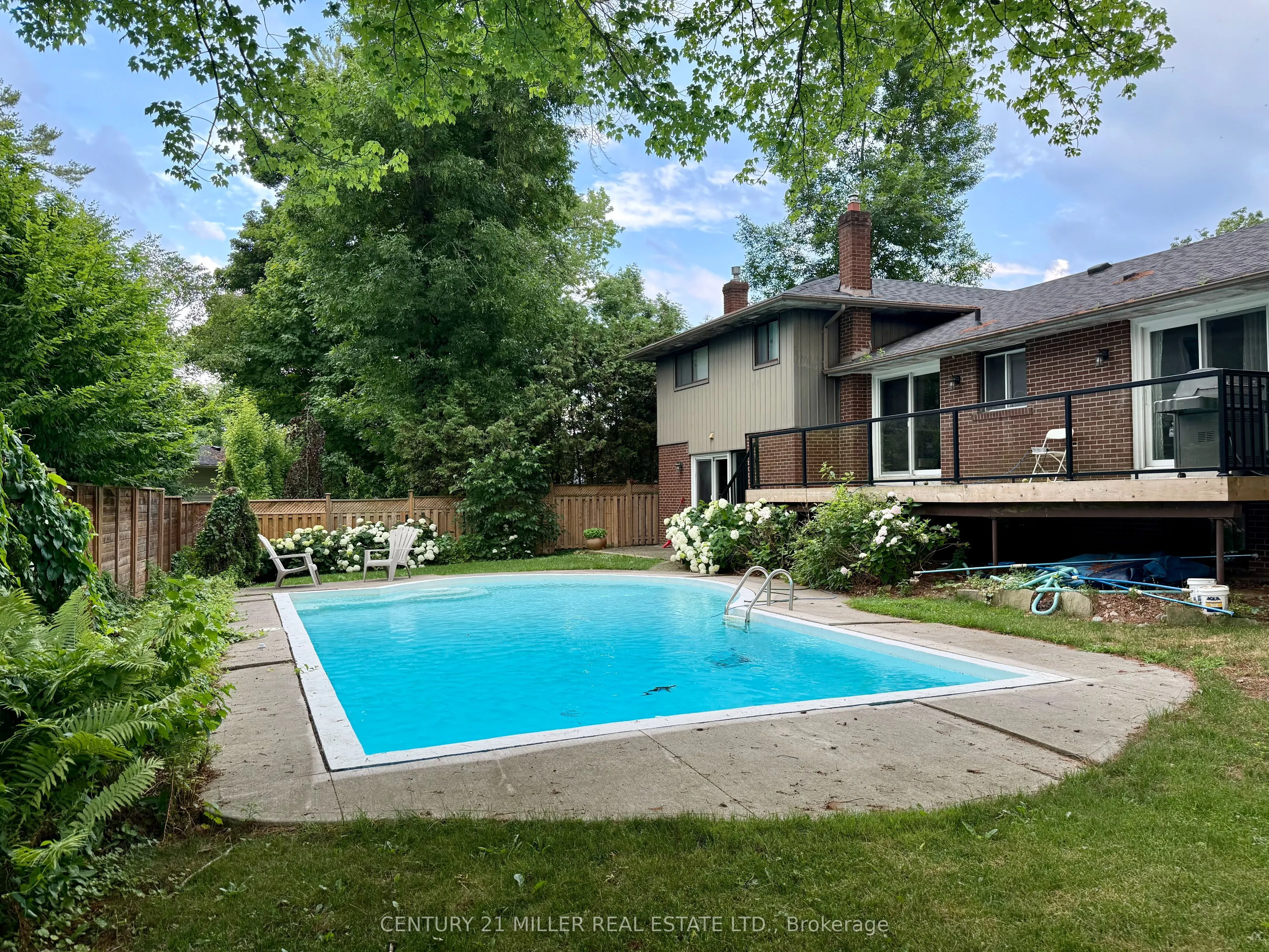 163 Castle Crescent