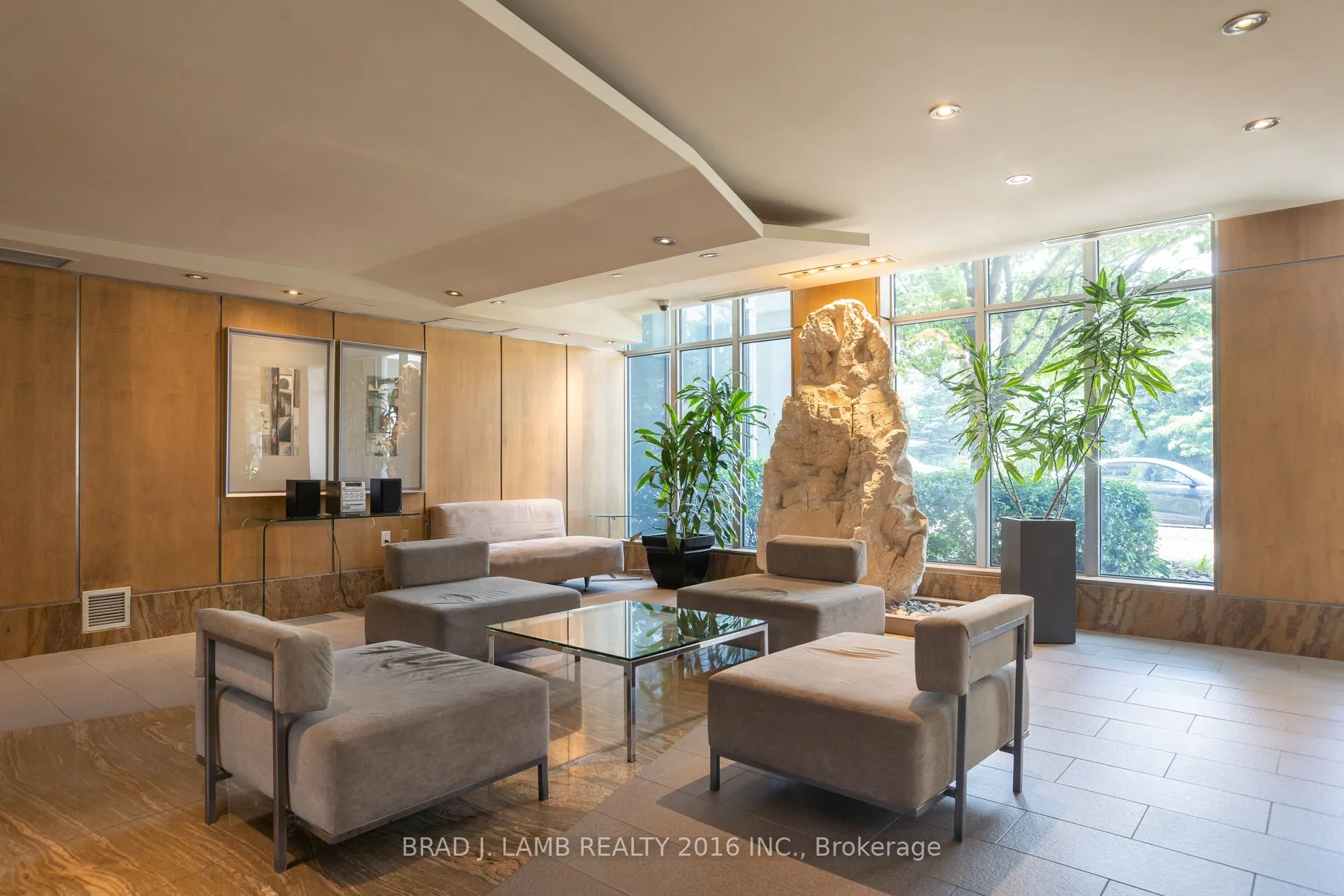 2121 Lake Shore Boulevard W, #909
