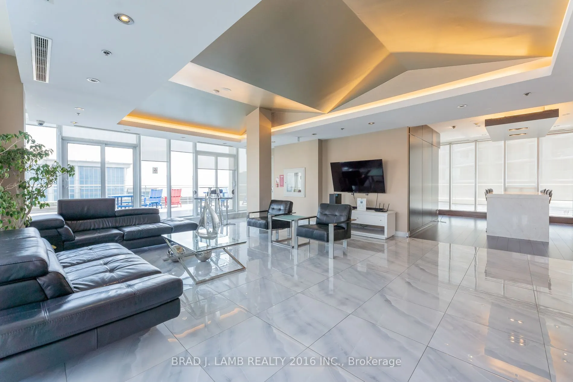 2121 Lake Shore Boulevard W, #909