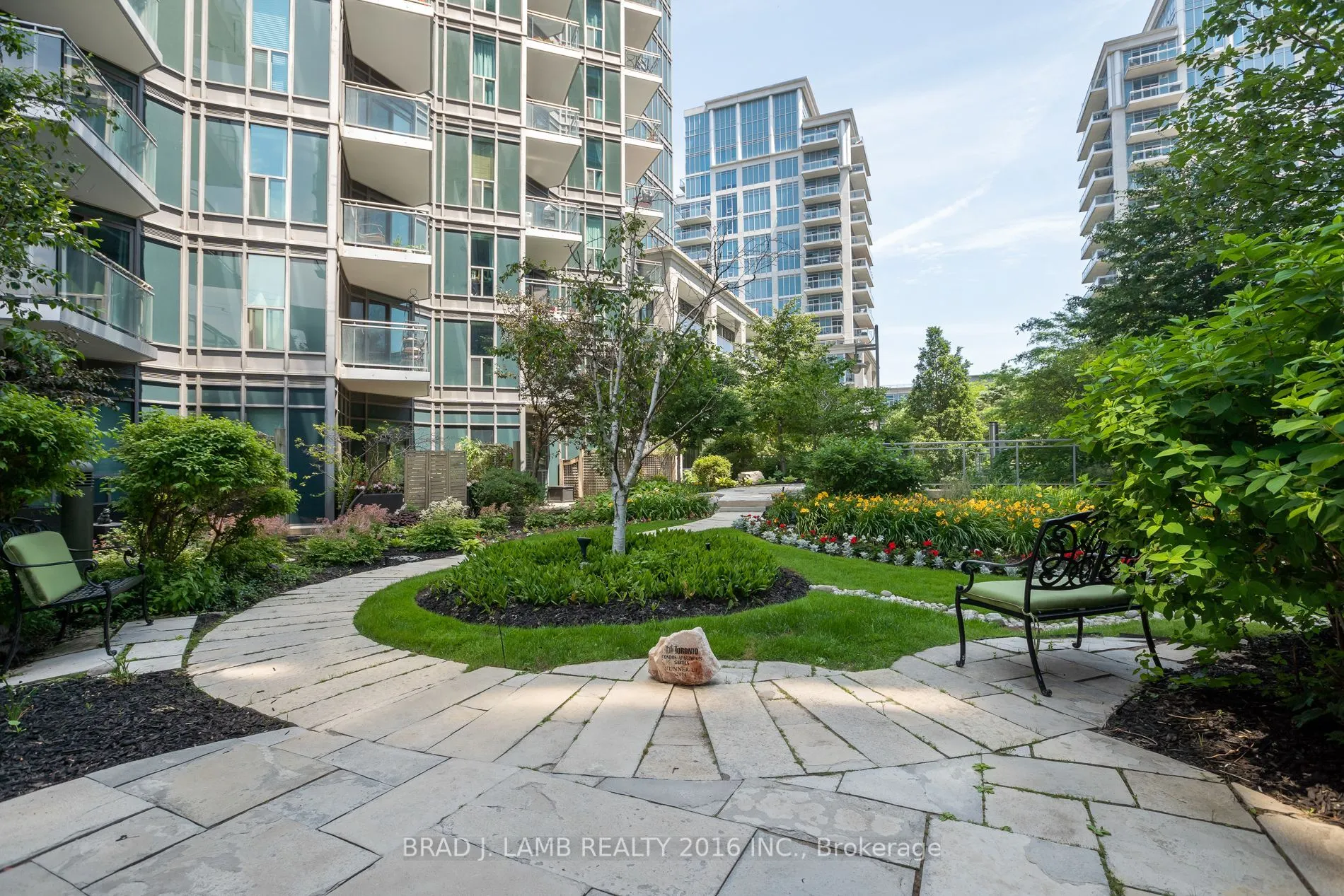 2121 Lake Shore Boulevard W, #909