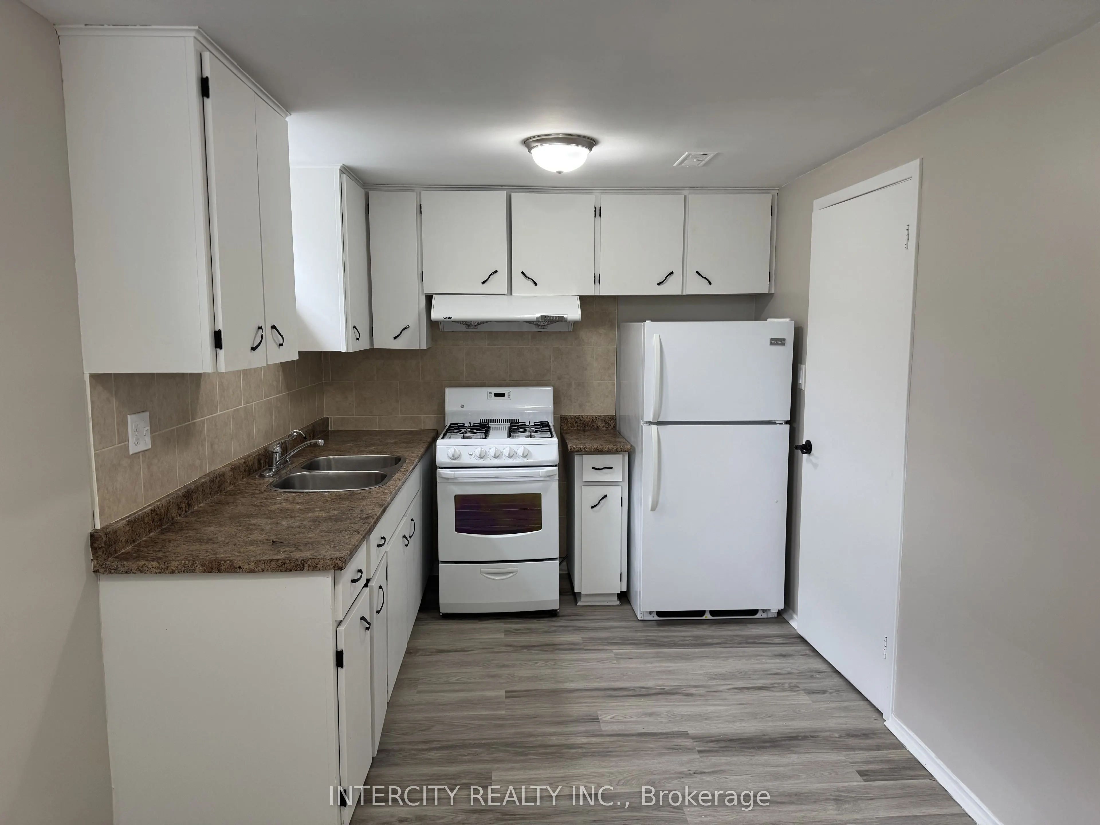 263 Hullmar Drive