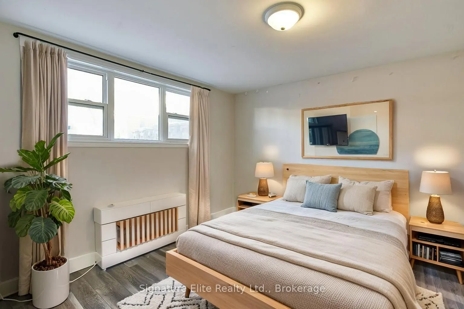 112 Alder Crescent, #102