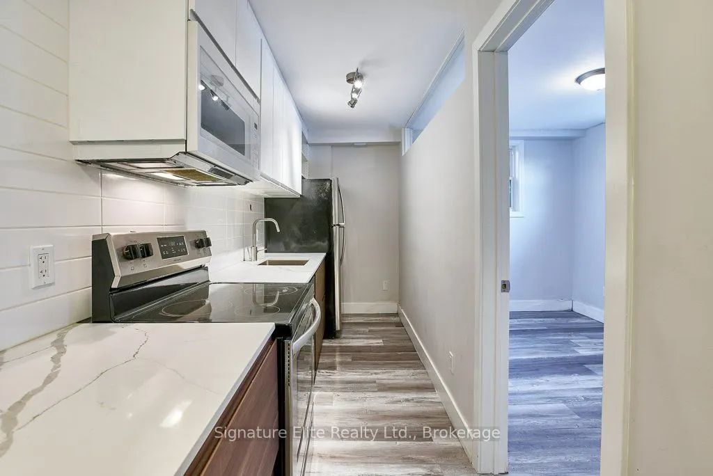 112 Alder Crescent, #102