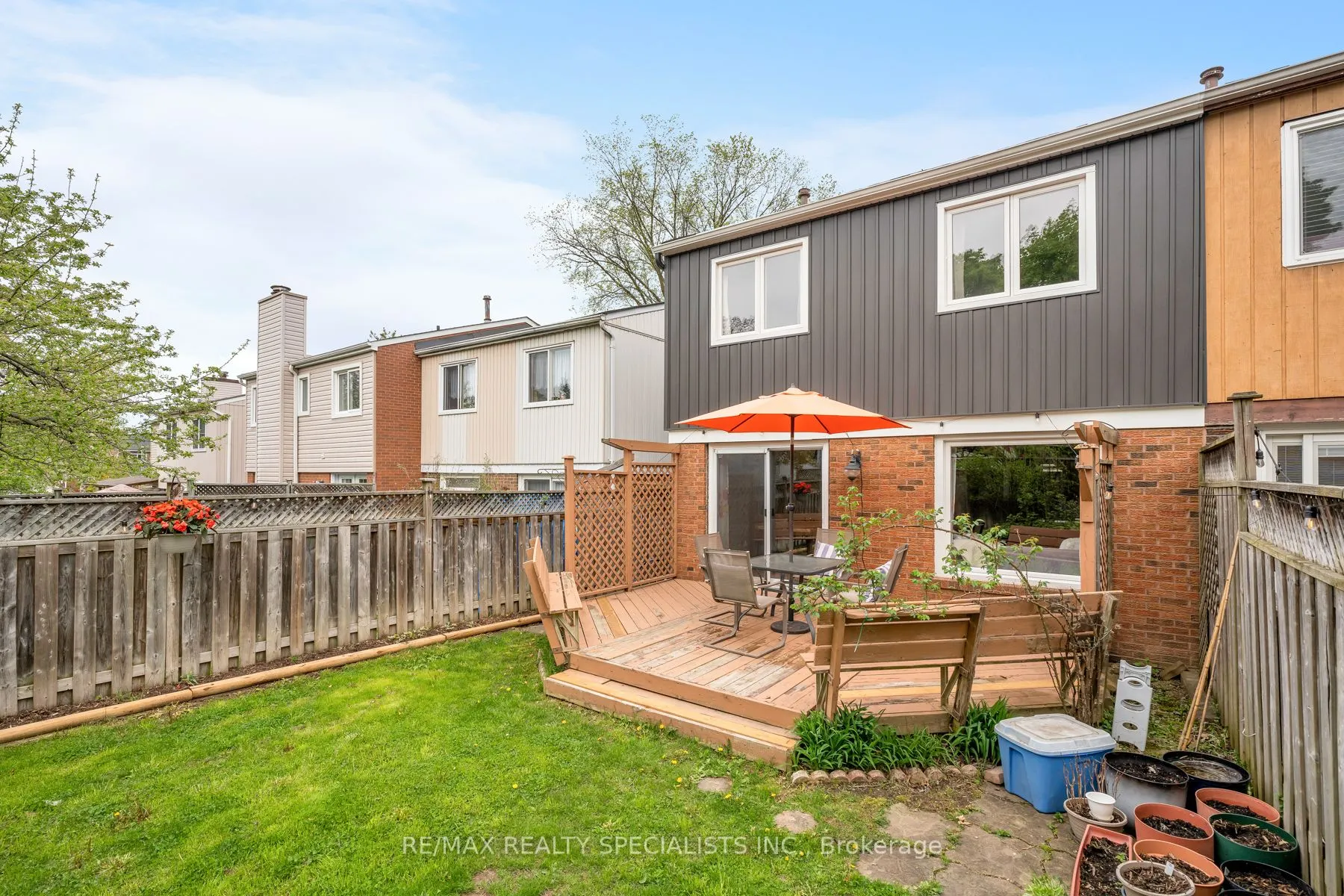 3502 Ash Row Crescent