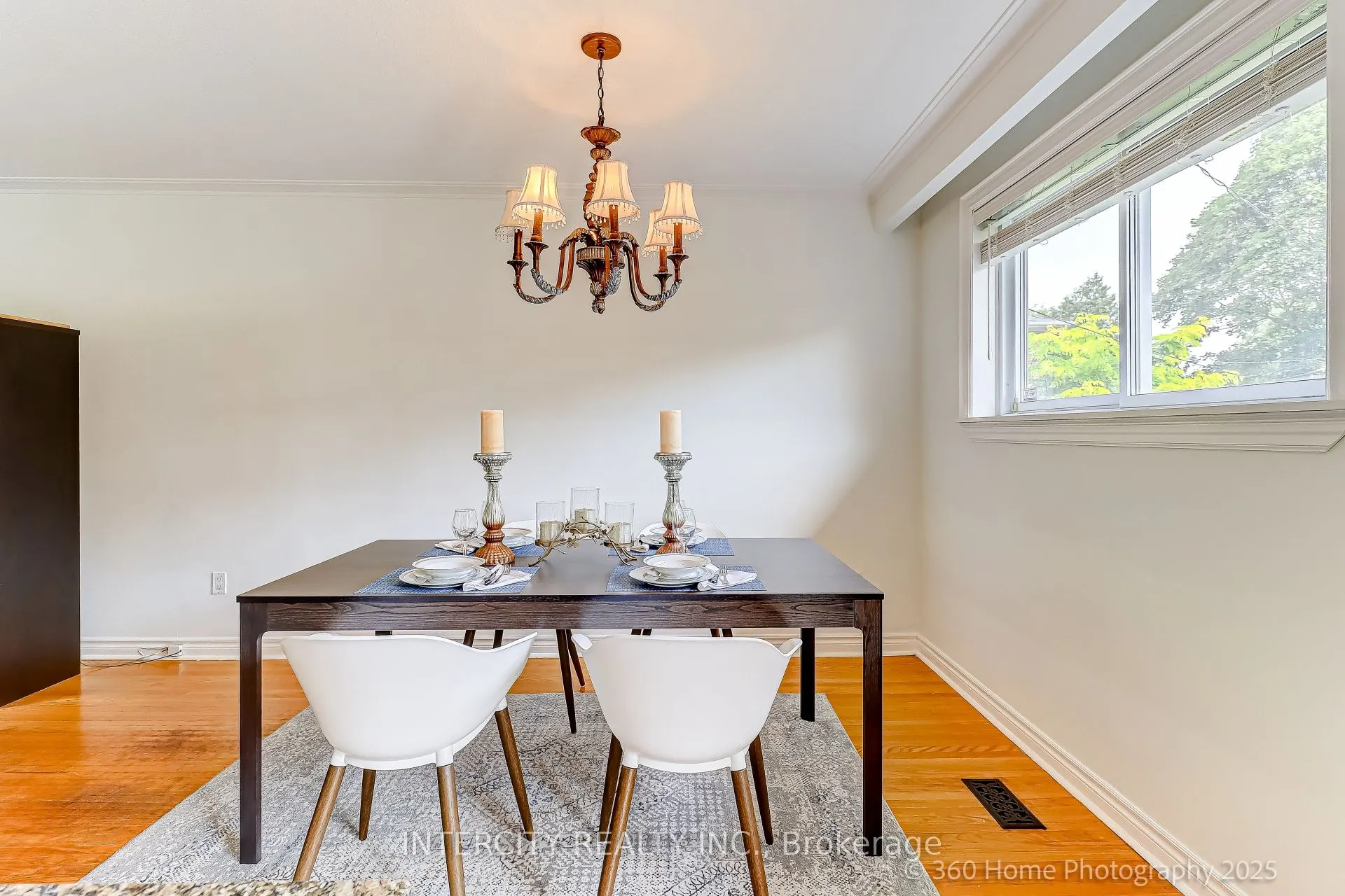 44 Oxenden Crescent