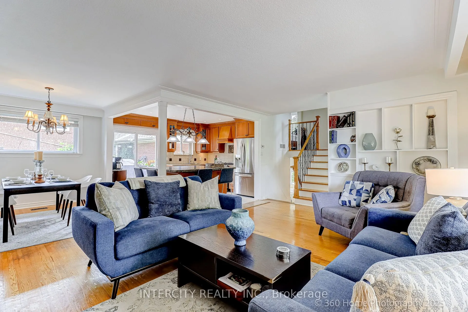 44 Oxenden Crescent