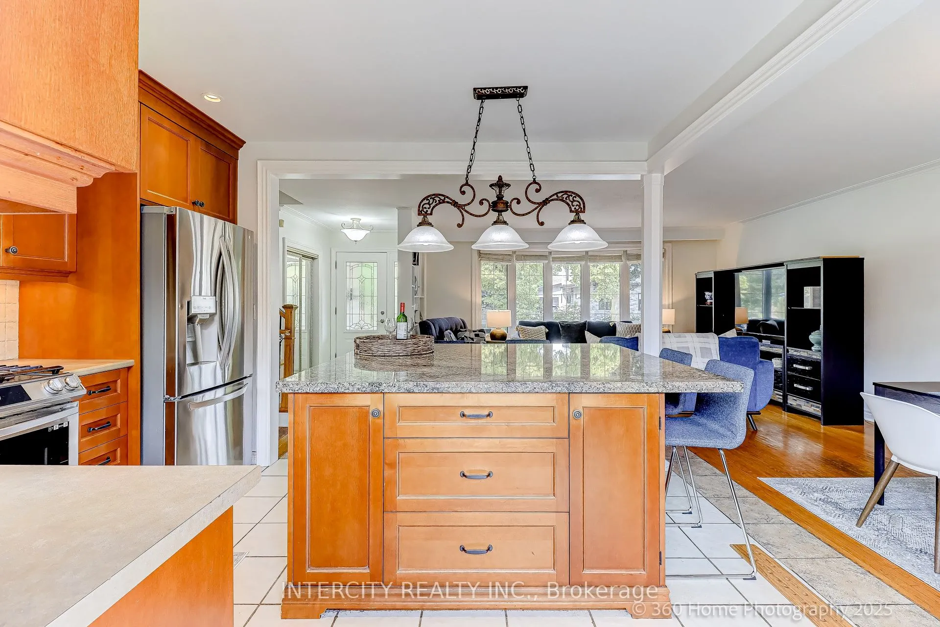 44 Oxenden Crescent