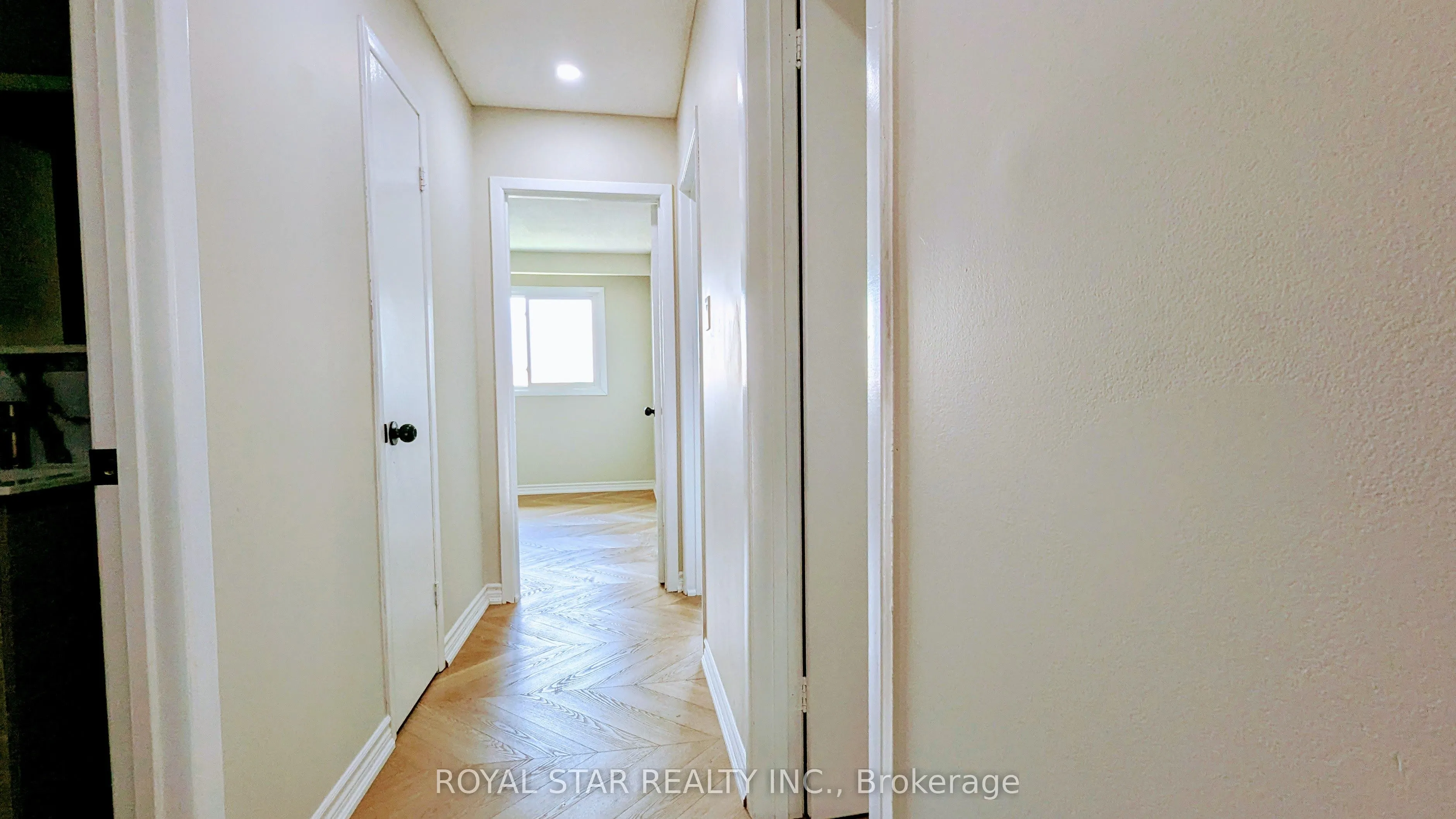 4051 Dunmow Crescent
