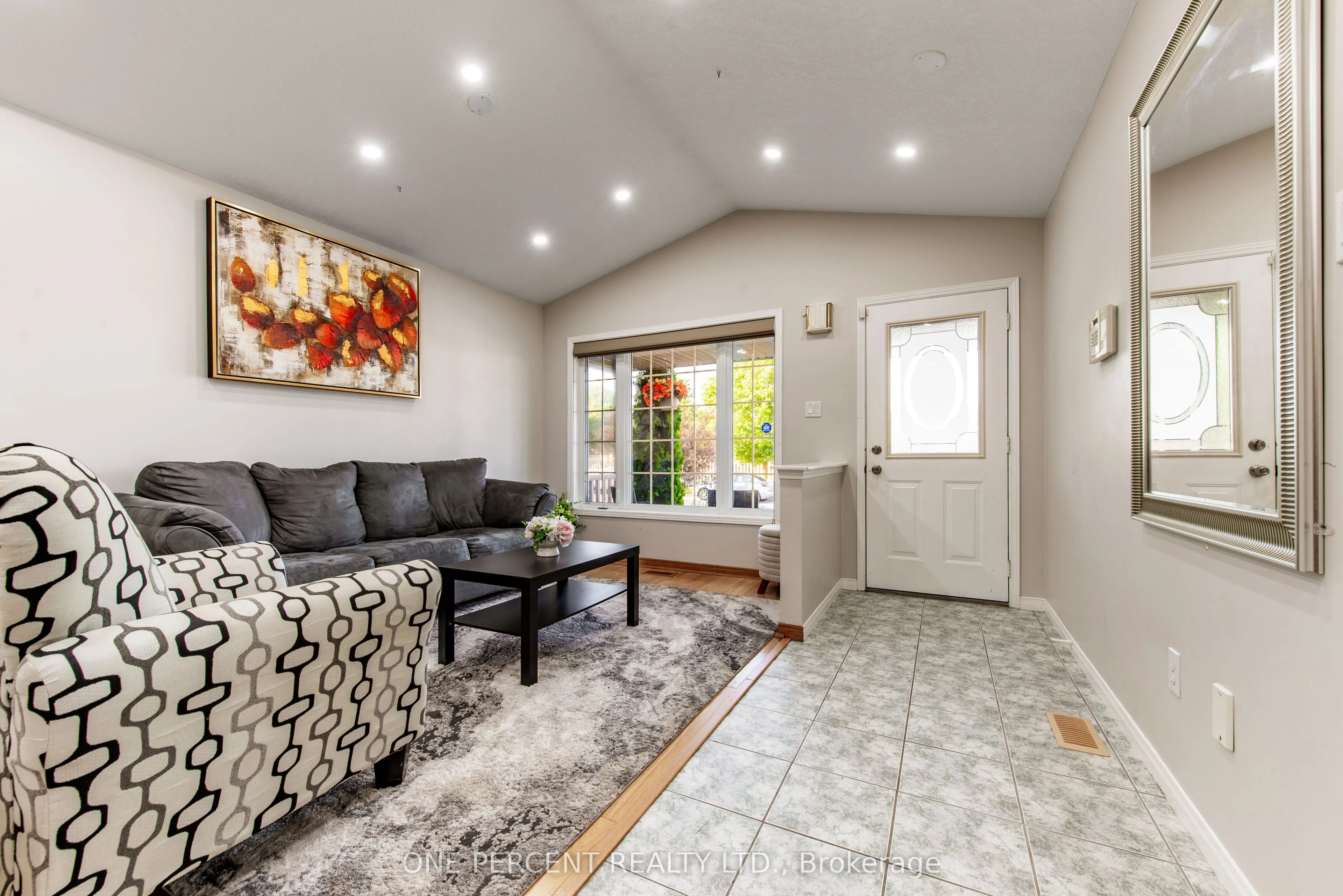 53 Biscayne Crescent