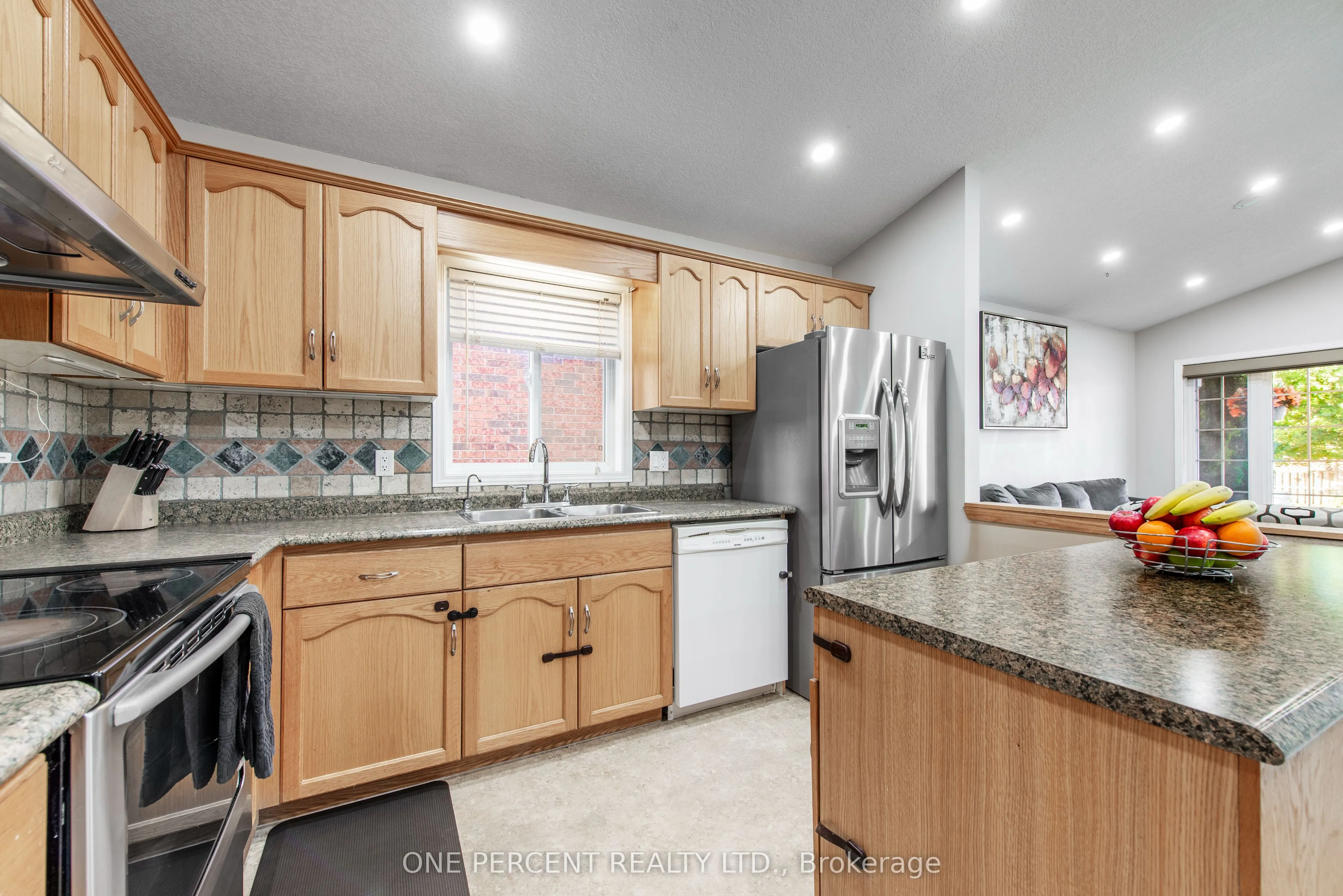 53 Biscayne Crescent