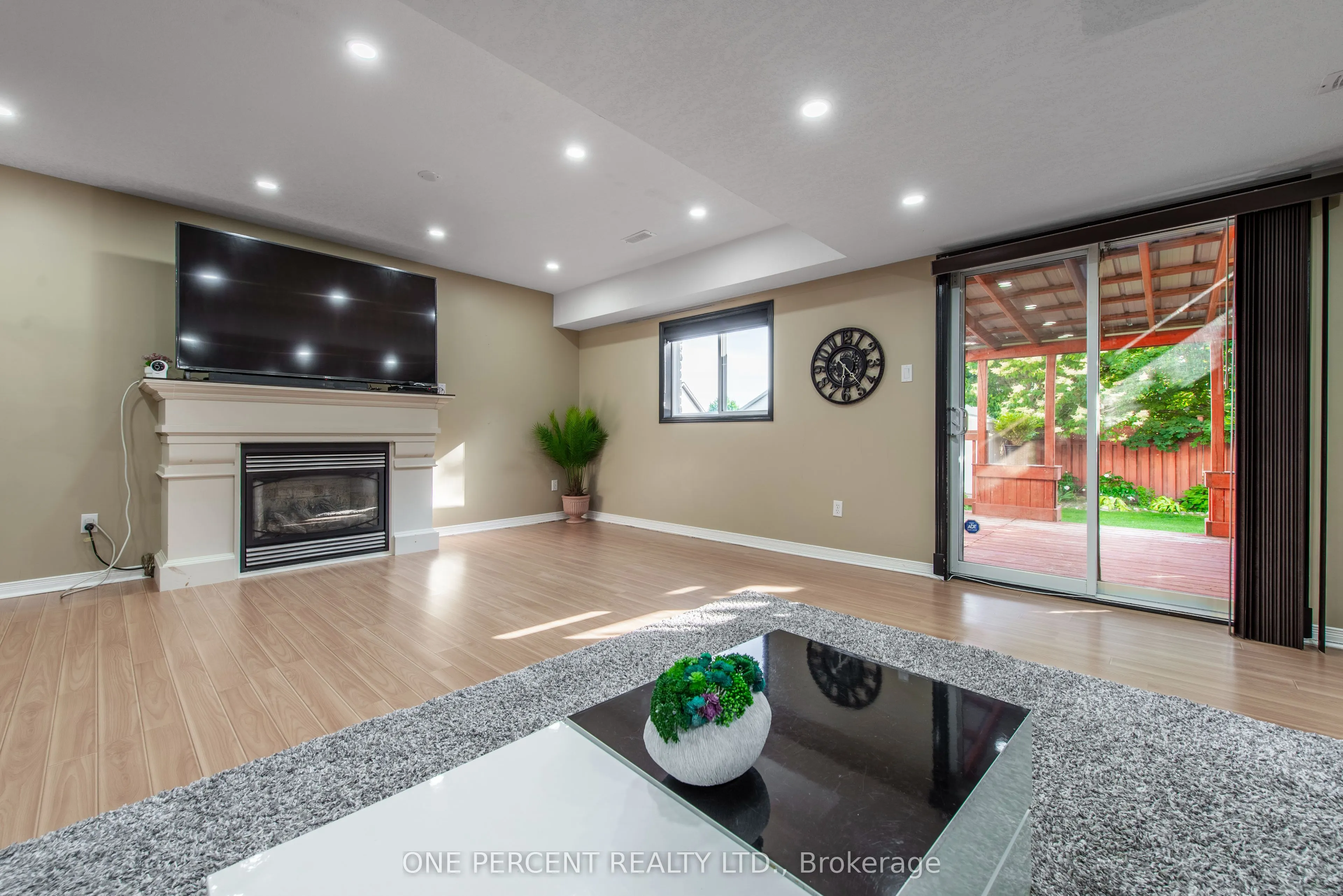 53 Biscayne Crescent