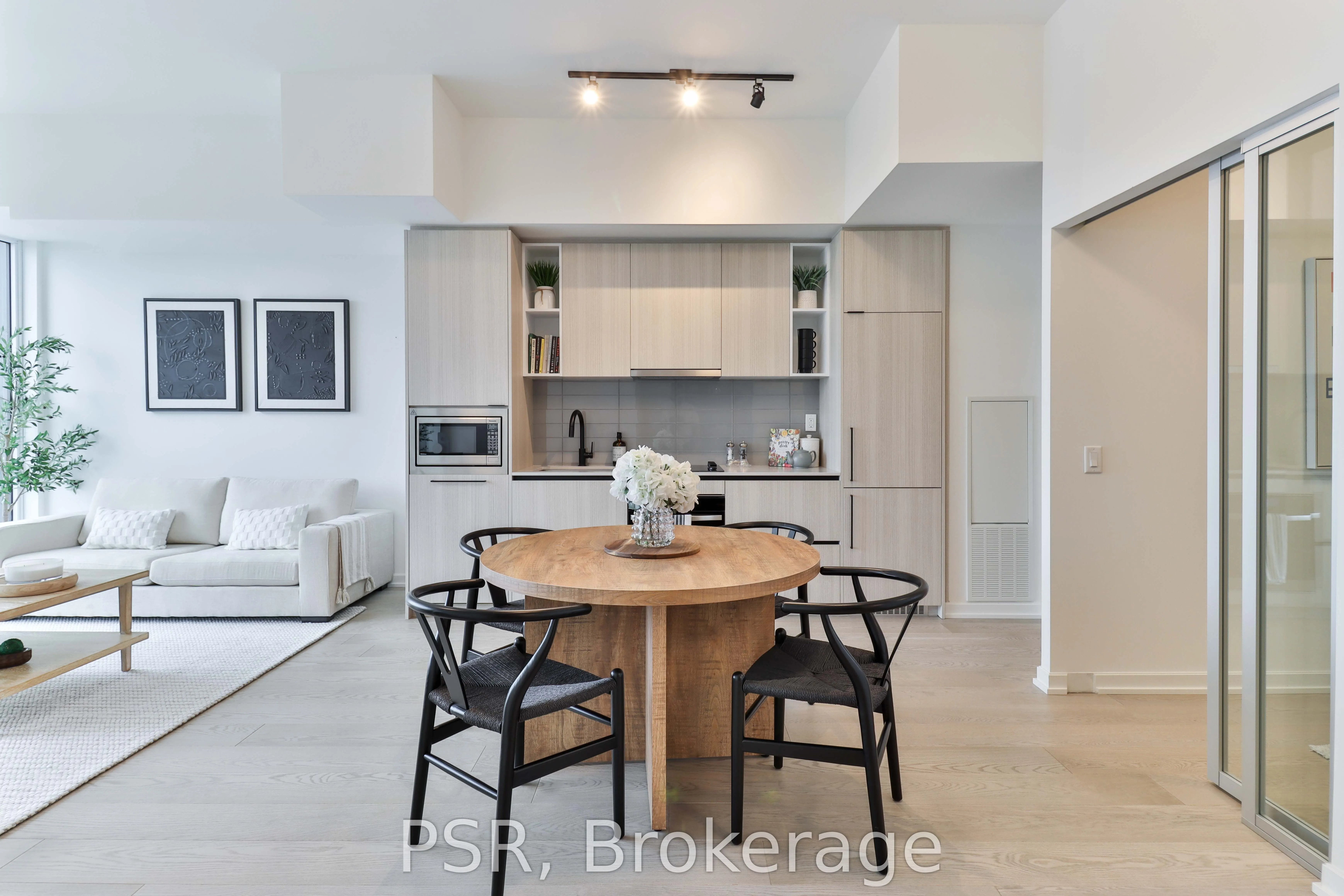 10 Graphophone Grove, #609