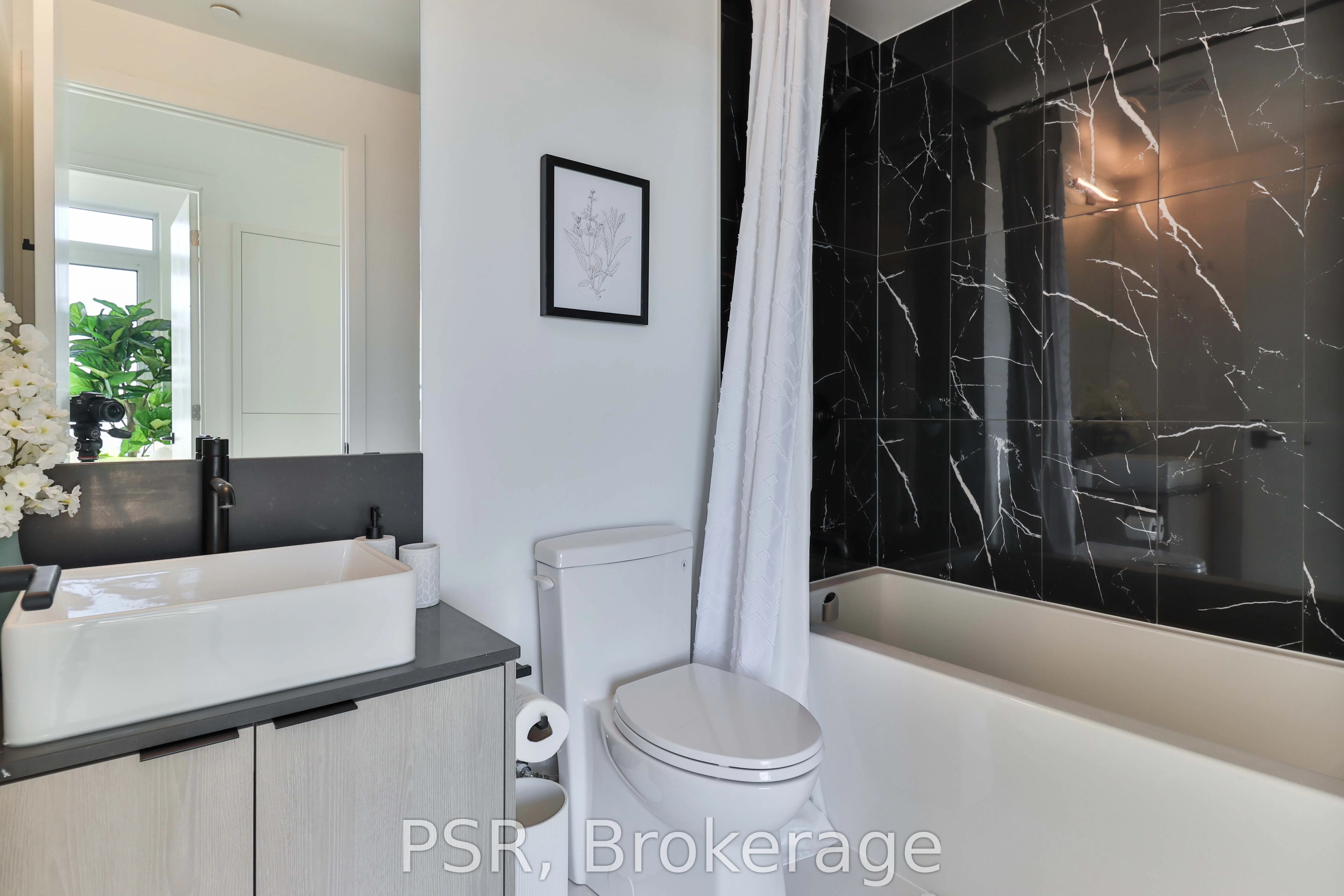 1285 Dupont Street, #2301