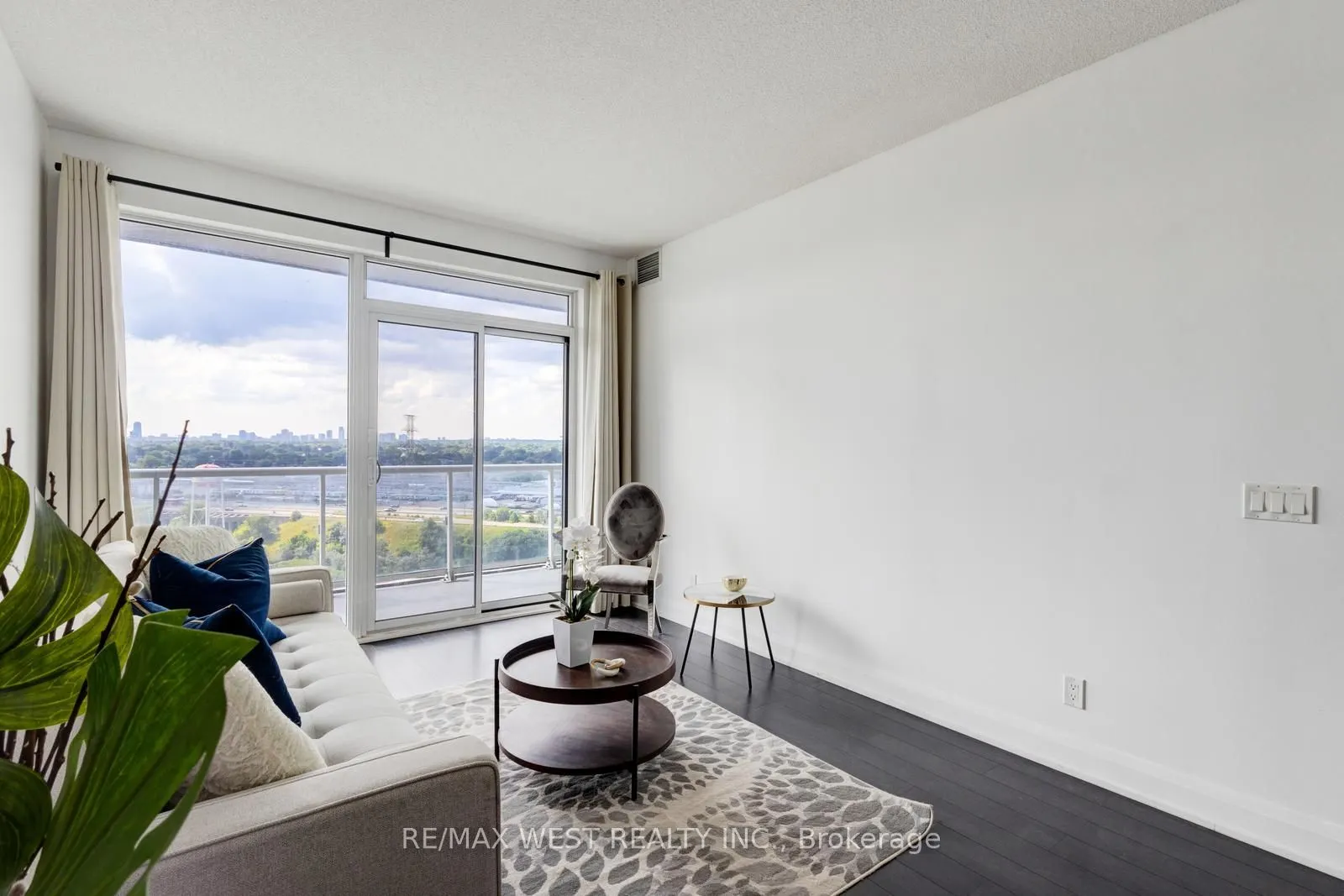 56 Annie Craig Drive, #1707
