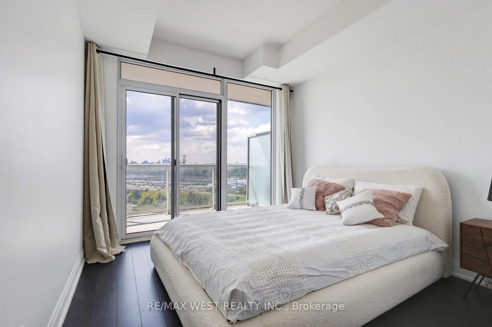 56 Annie Craig Drive, #1707