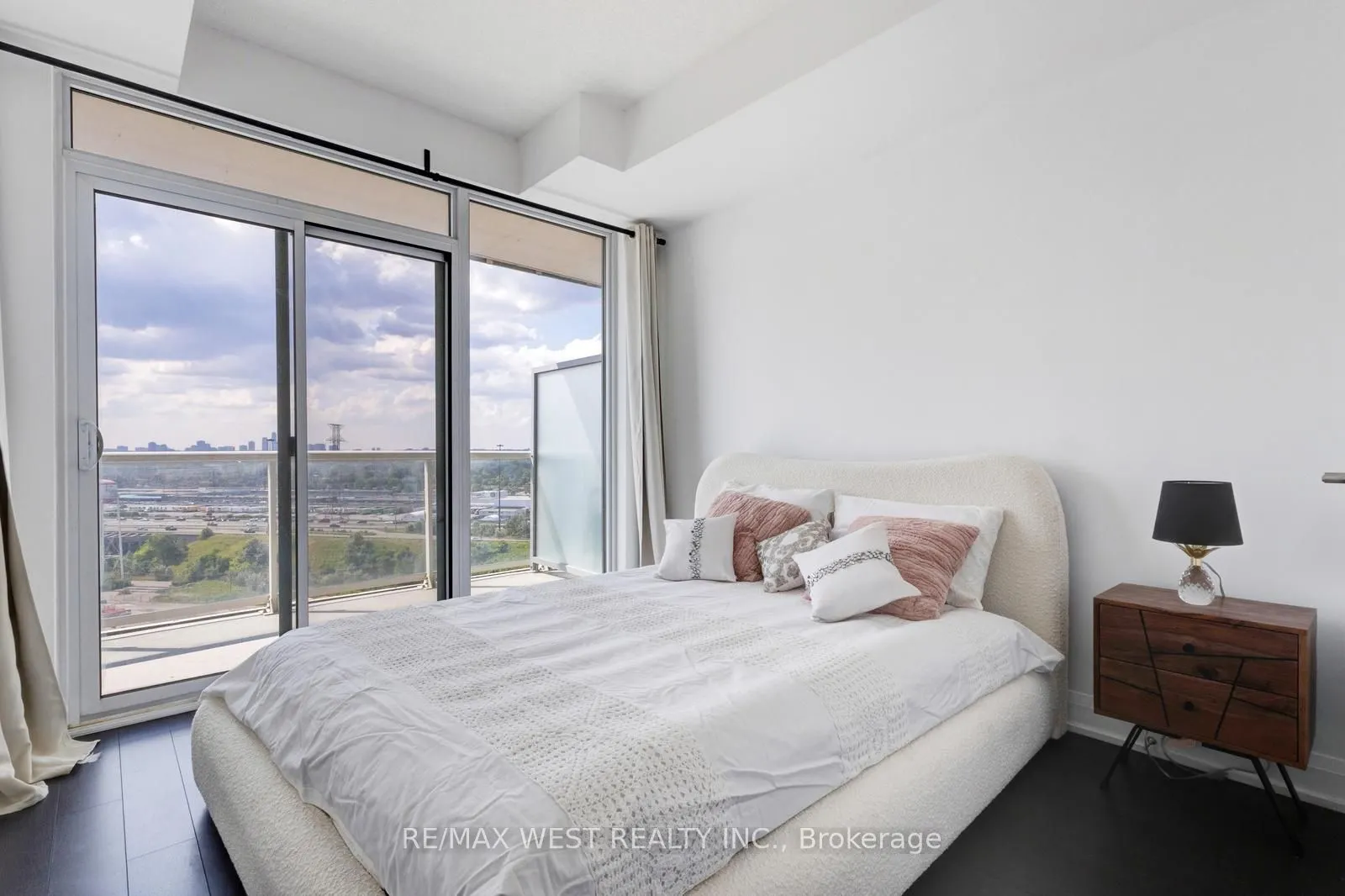 56 Annie Craig Drive, #1707