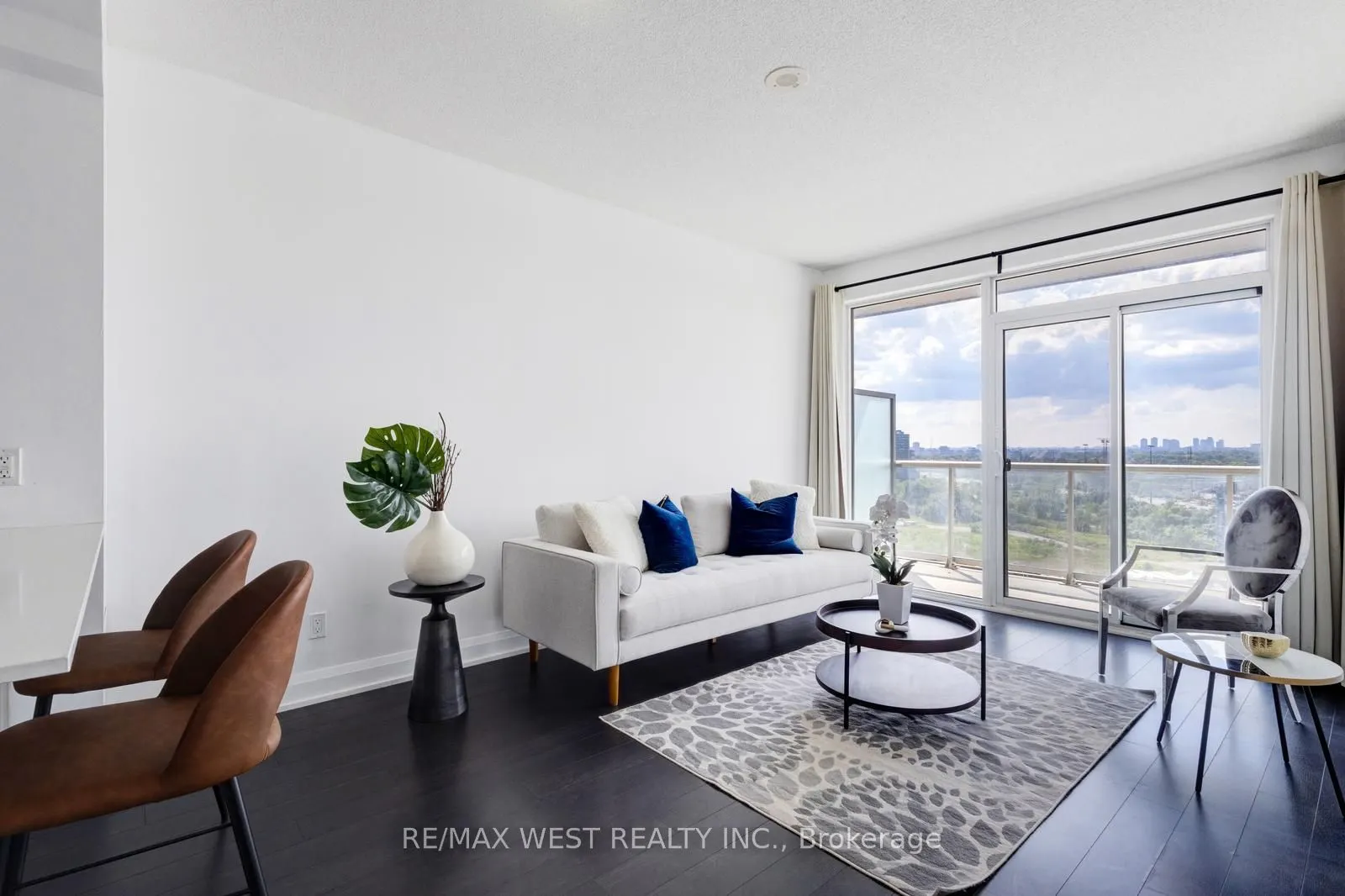 56 Annie Craig Drive, #1707