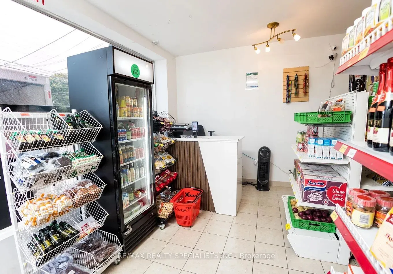 1095 Lakeshore Road E