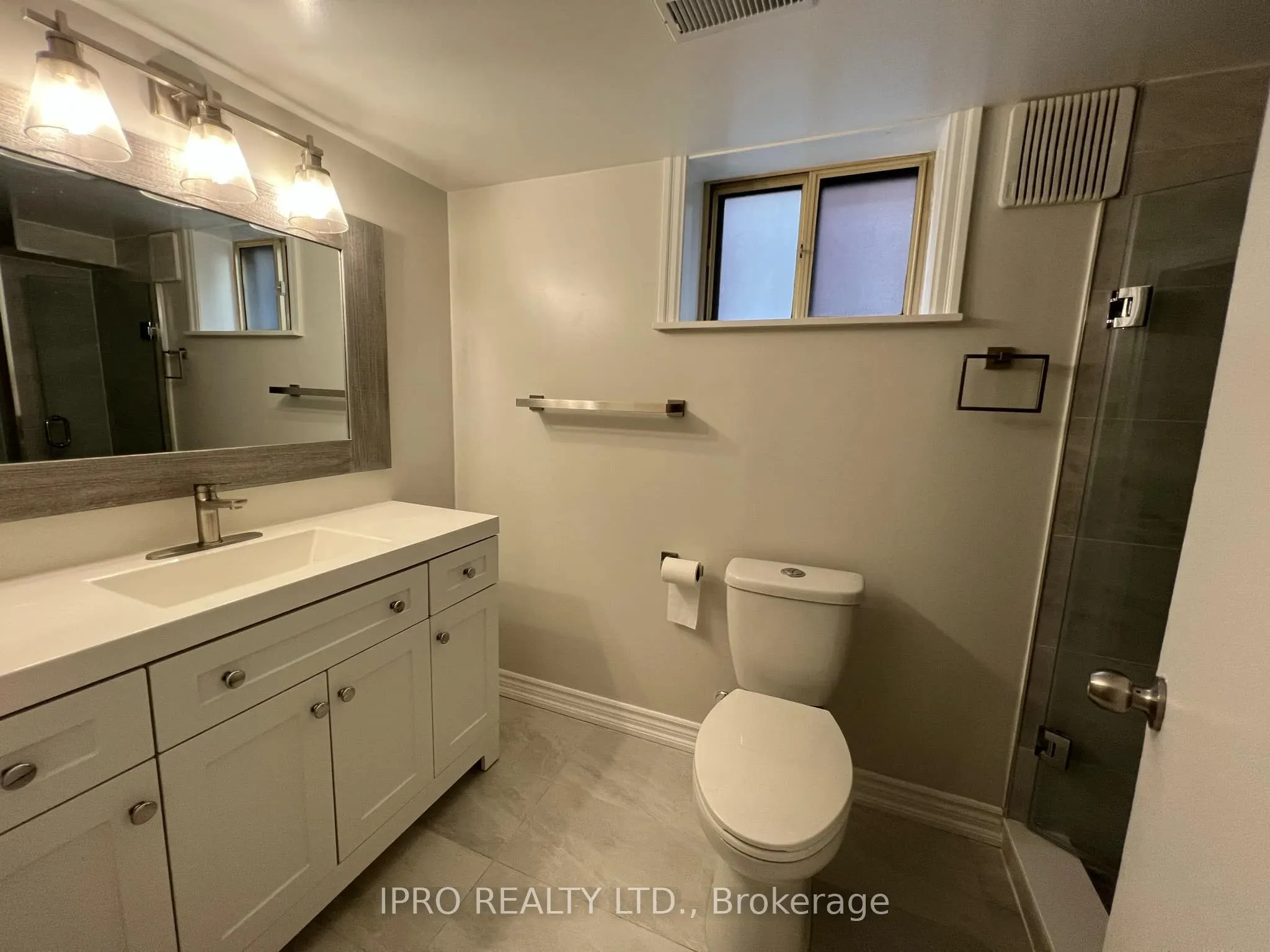 46 Rothsay Avenue, #(LOWER LEVEL)