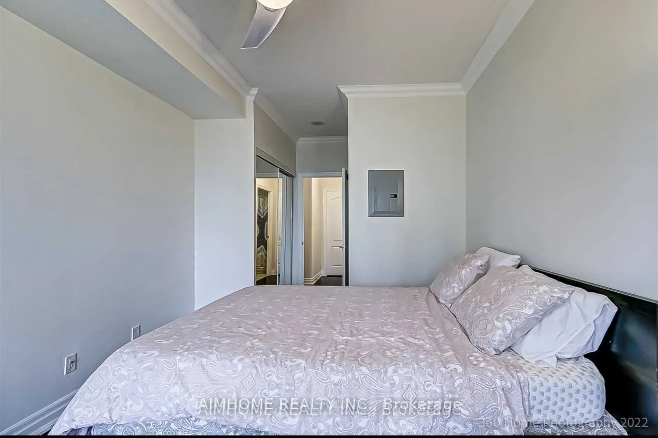 2119 Lakeshore Boulevard W, #607