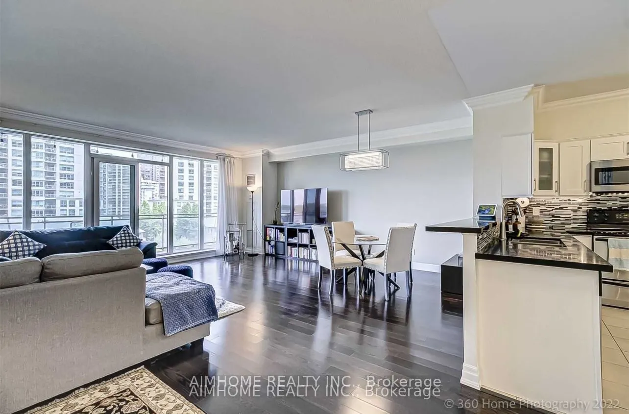 2119 Lakeshore Boulevard W, #607