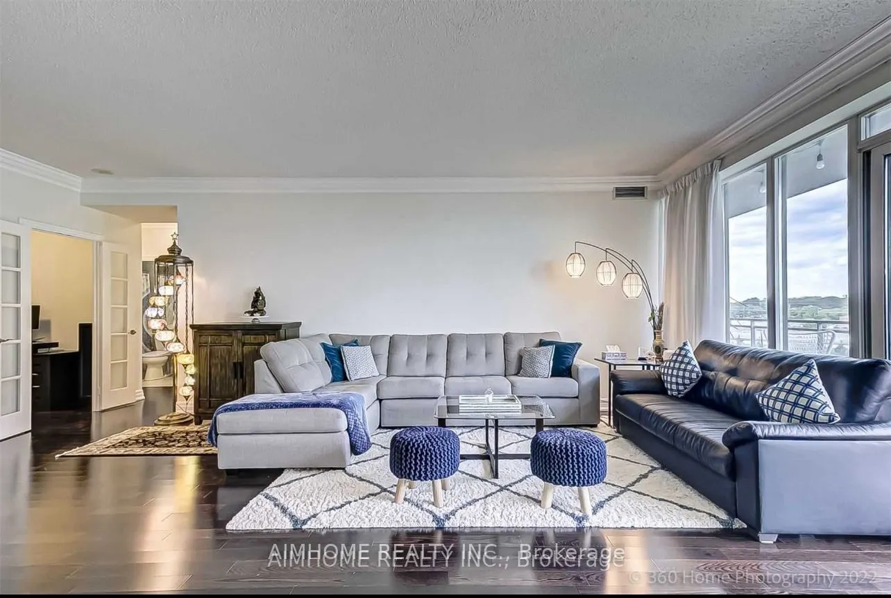 2119 Lakeshore Boulevard W, #607