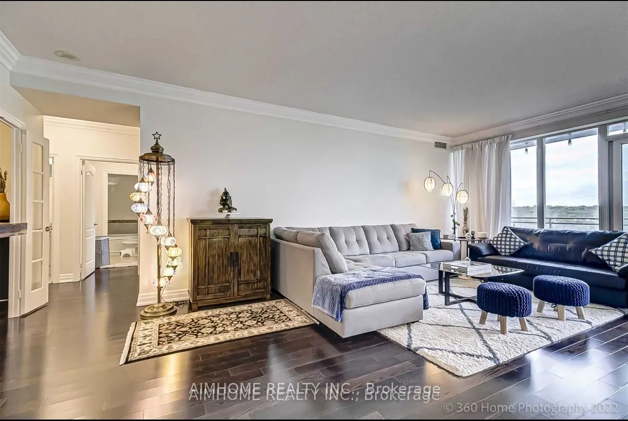 2119 Lakeshore Boulevard W, #607
