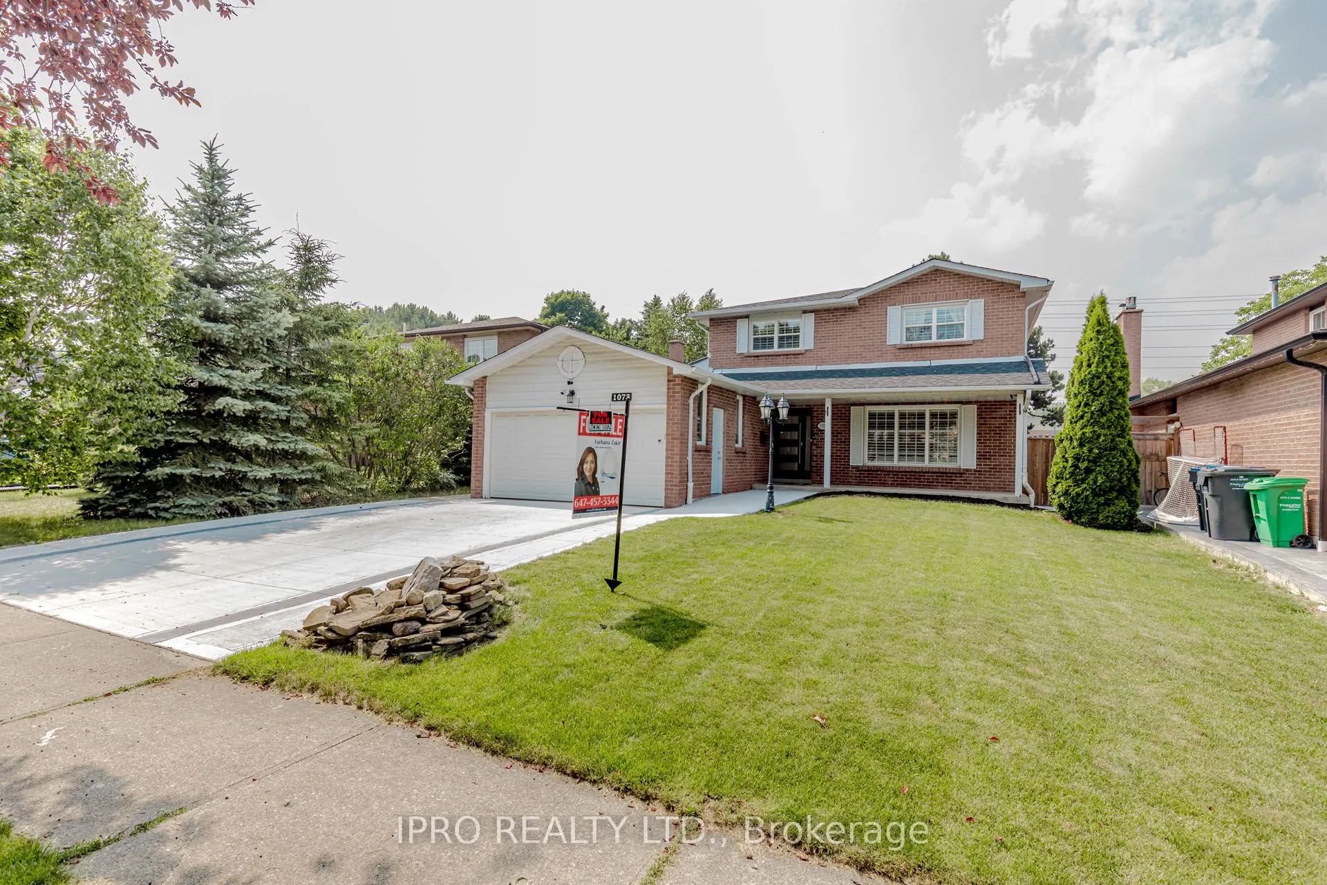 1073 Mesa Crescent