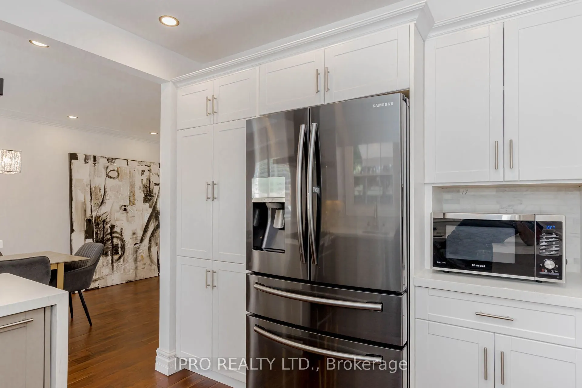 1073 Mesa Crescent
