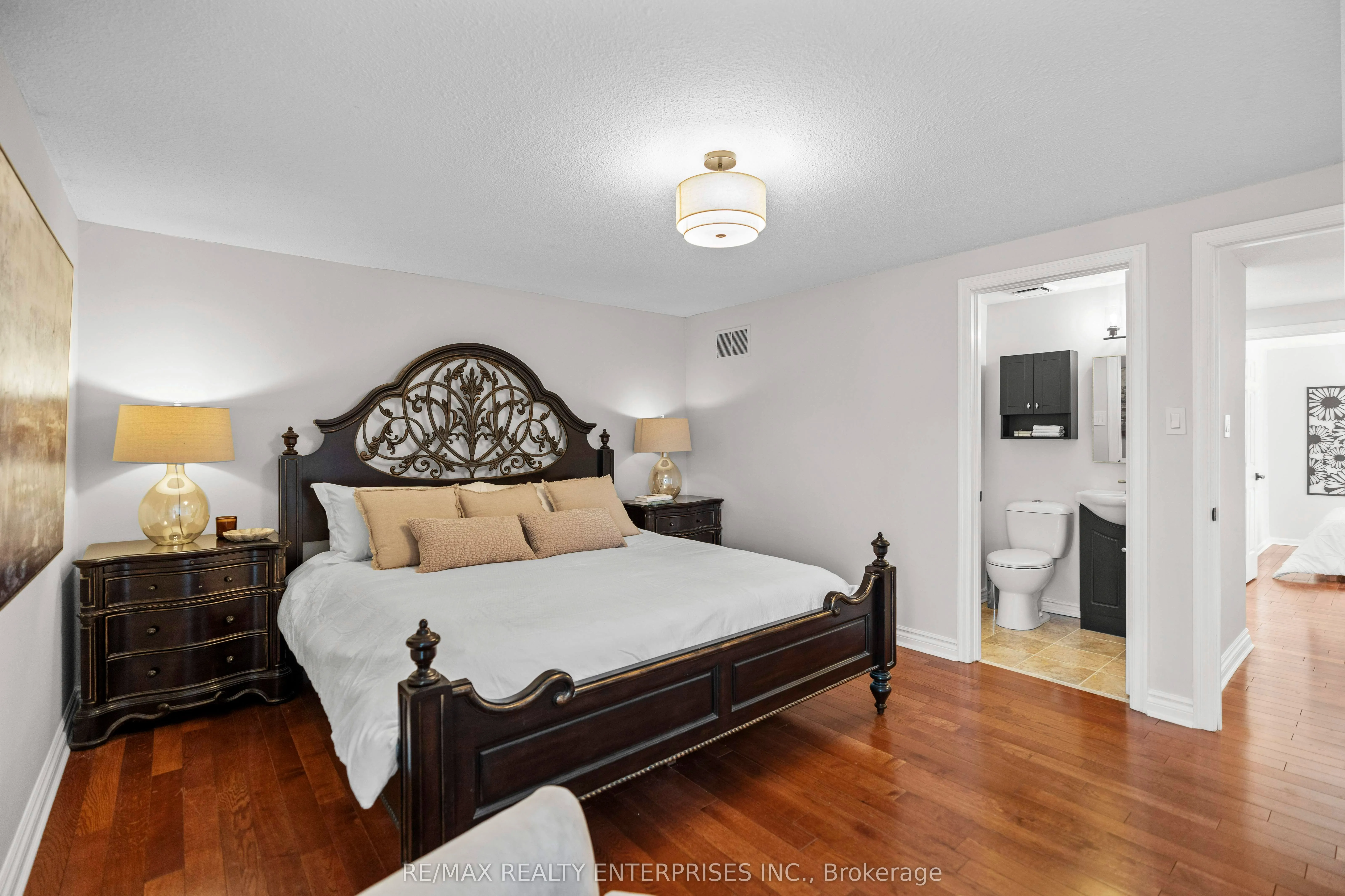 1060 Walden Circle, #40