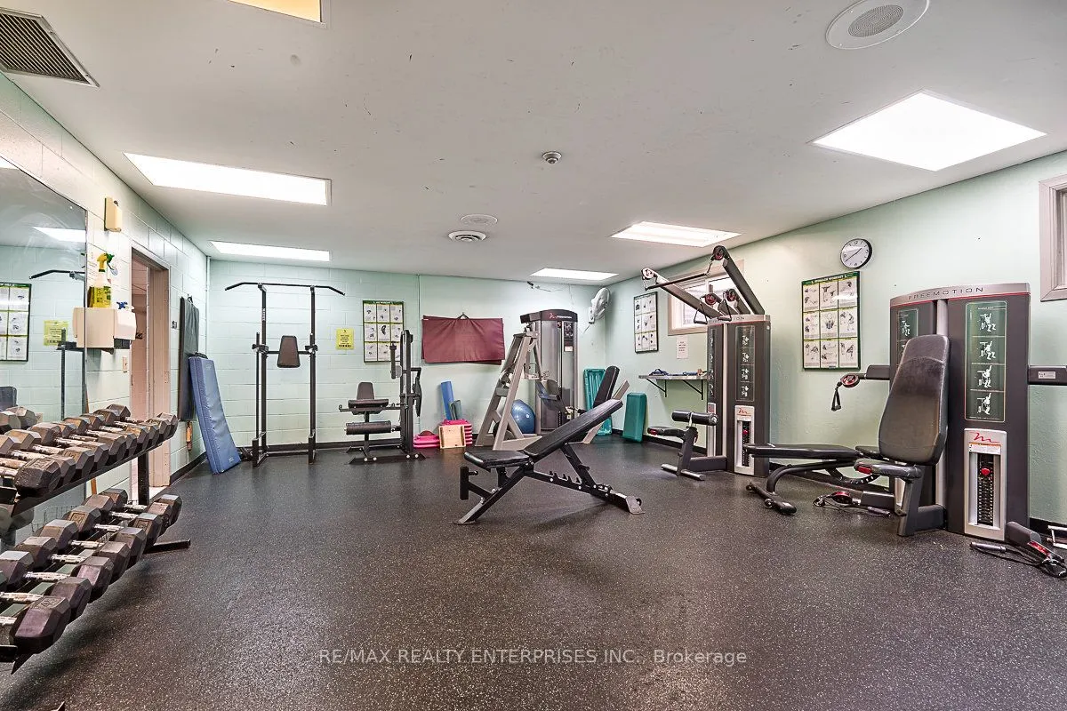1060 Walden Circle, #40
