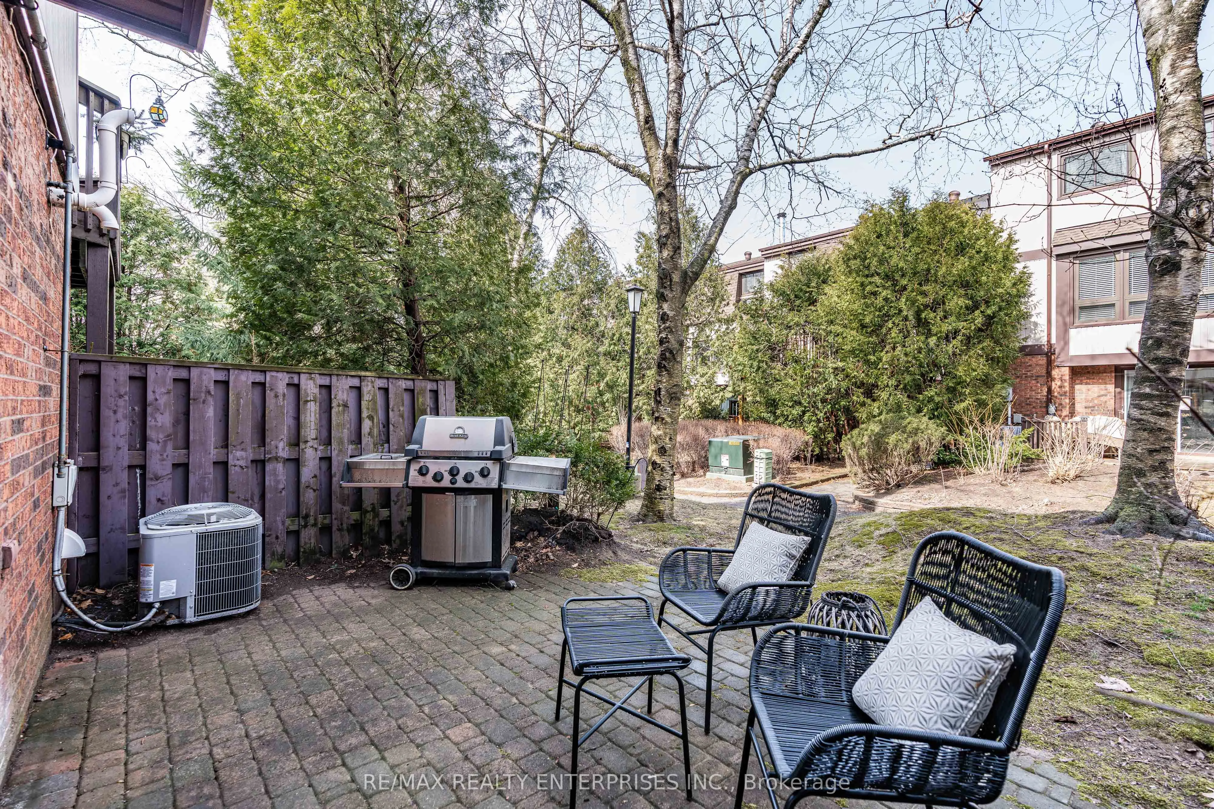 1060 Walden Circle, #40