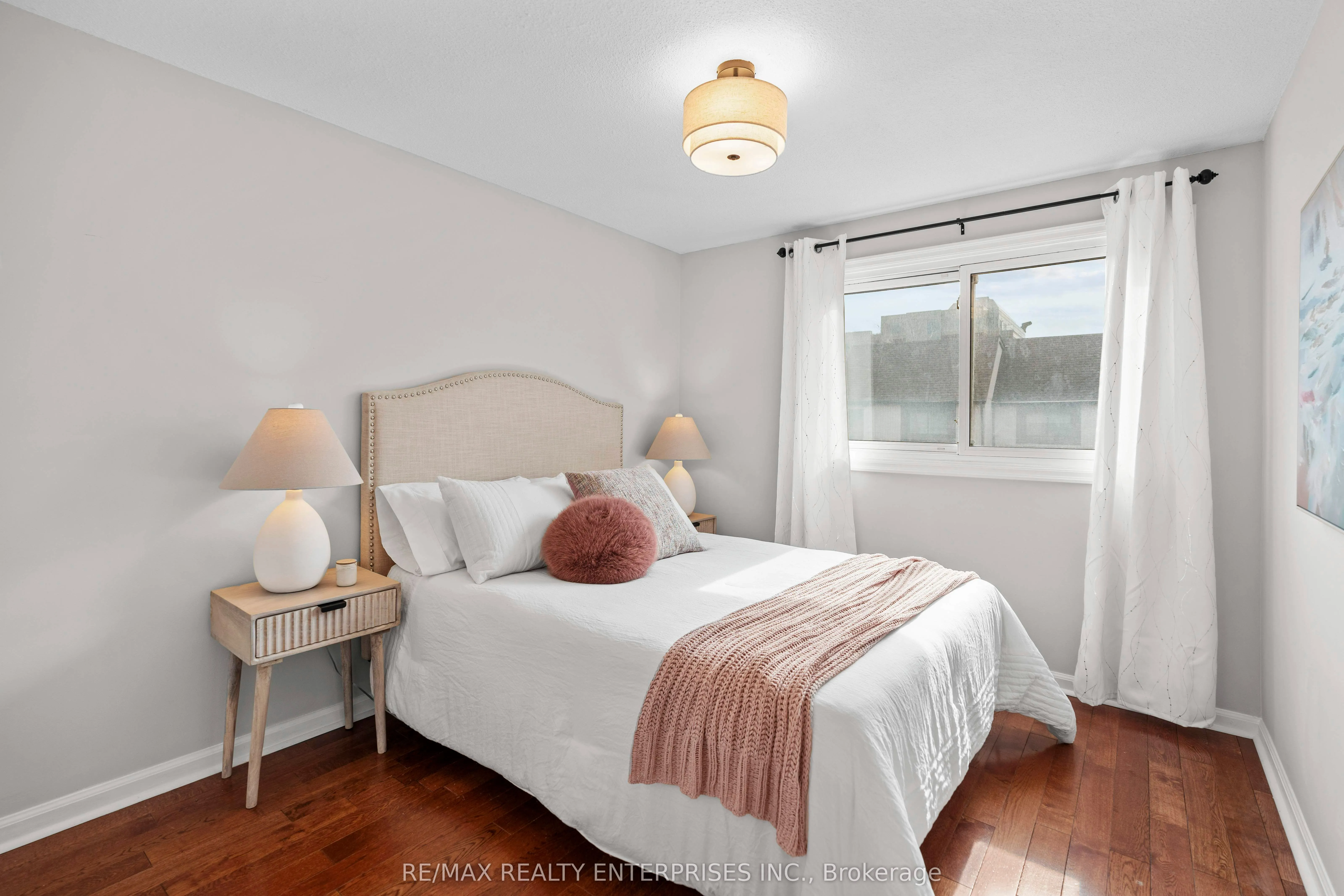 1060 Walden Circle, #40