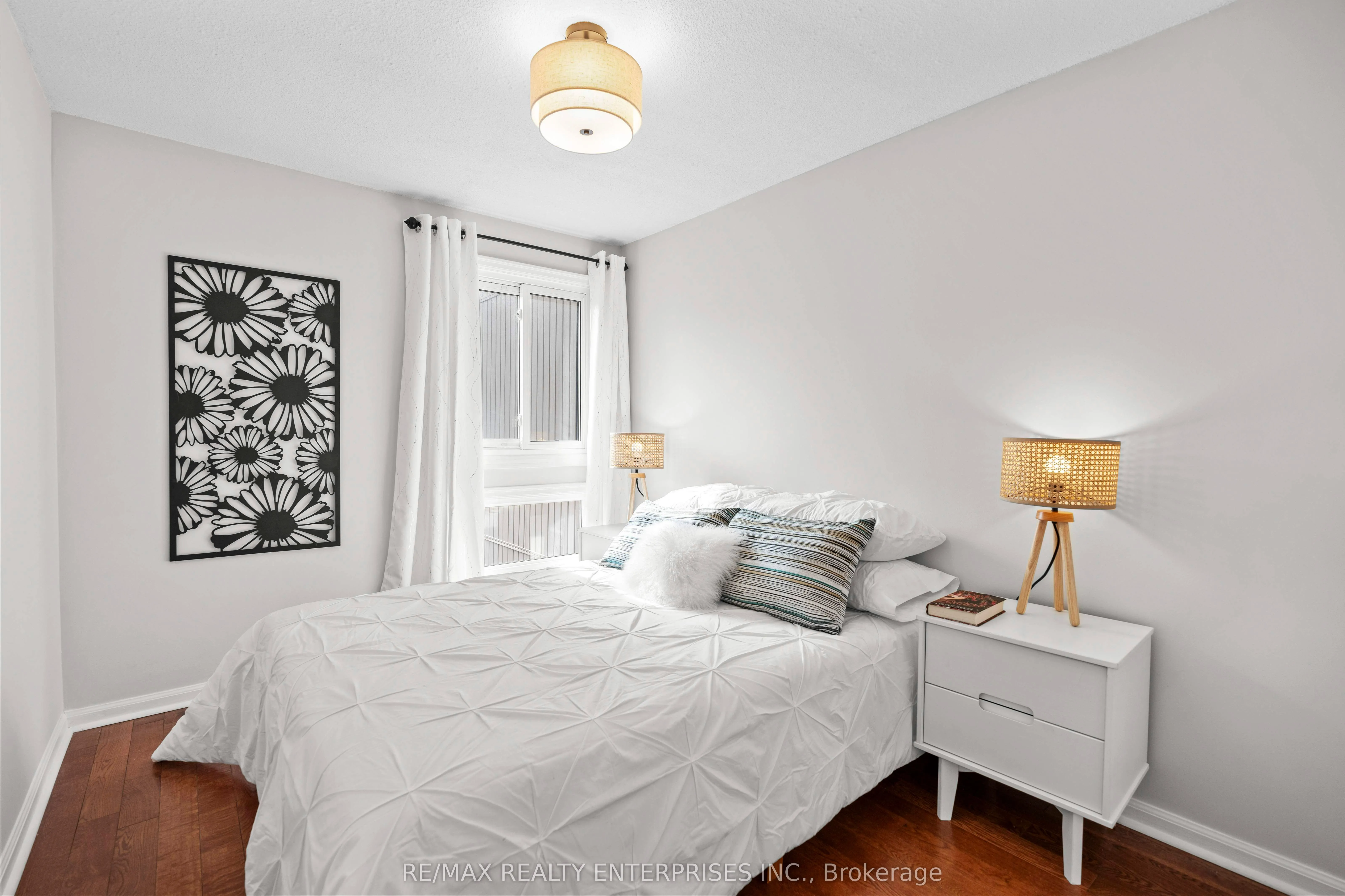 1060 Walden Circle, #40