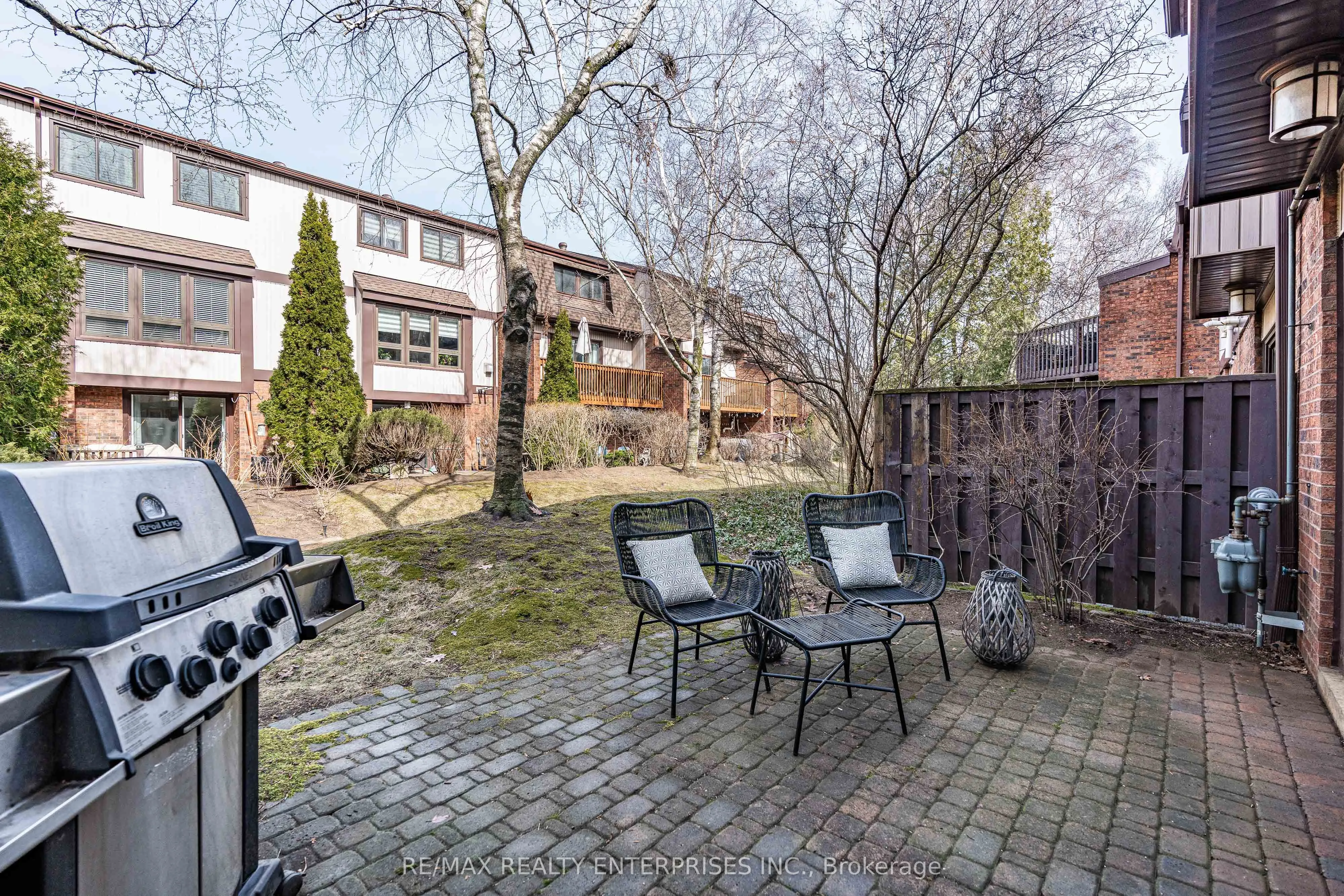 1060 Walden Circle, #40