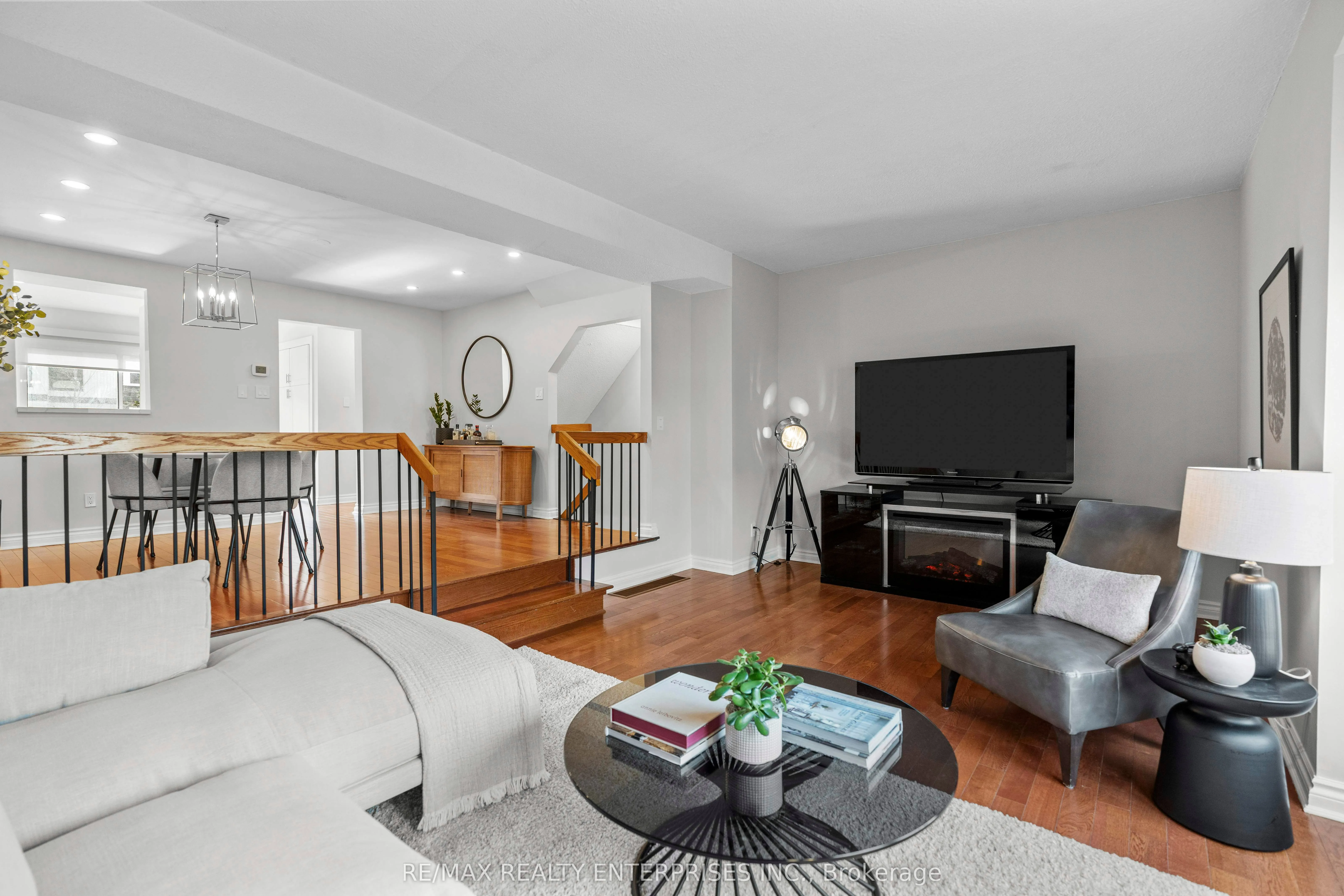 1060 Walden Circle, #40