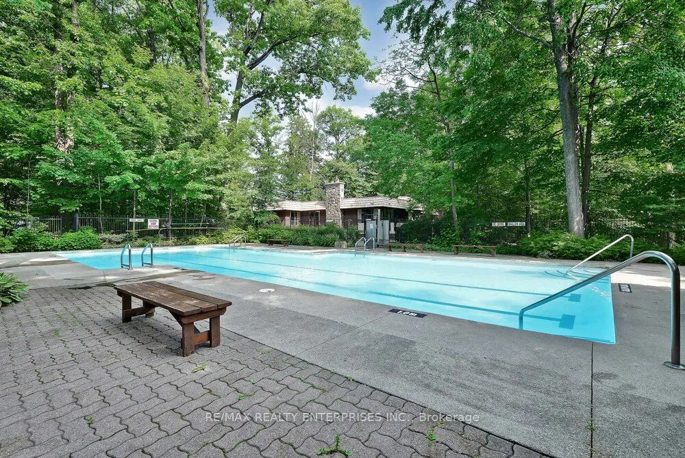 1060 Walden Circle, #40