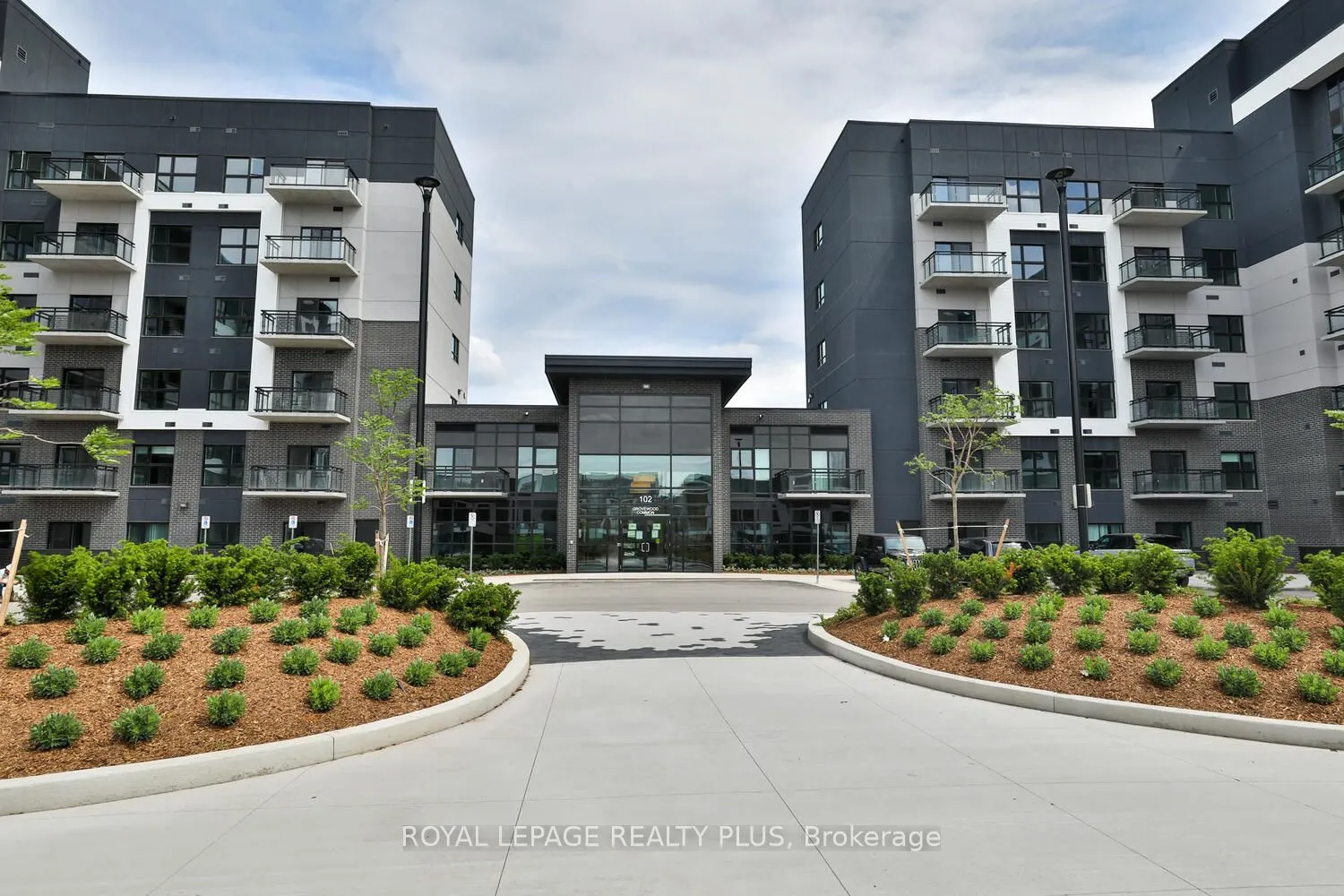 102 Grovewood Common, #306