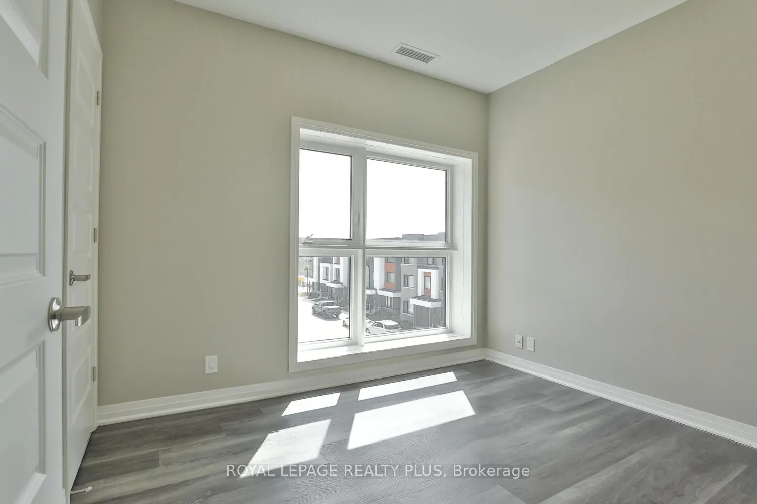 102 Grovewood Common, #306