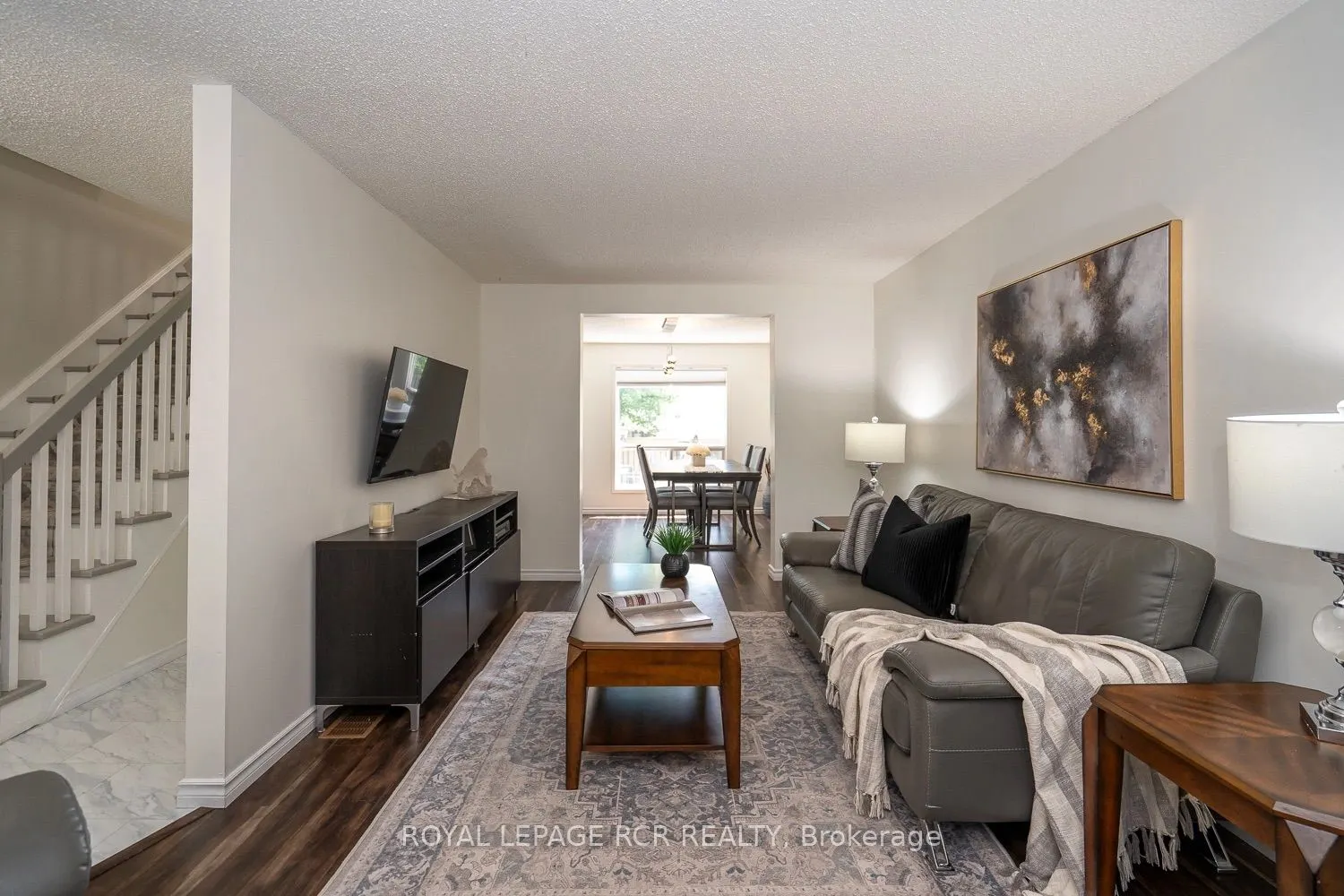 252 Elmwood Crescent