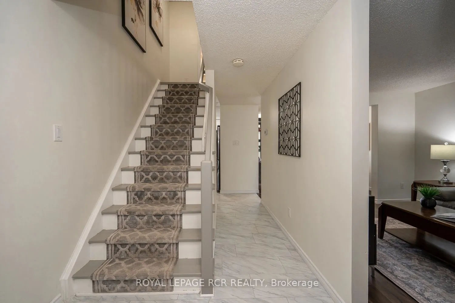 252 Elmwood Crescent