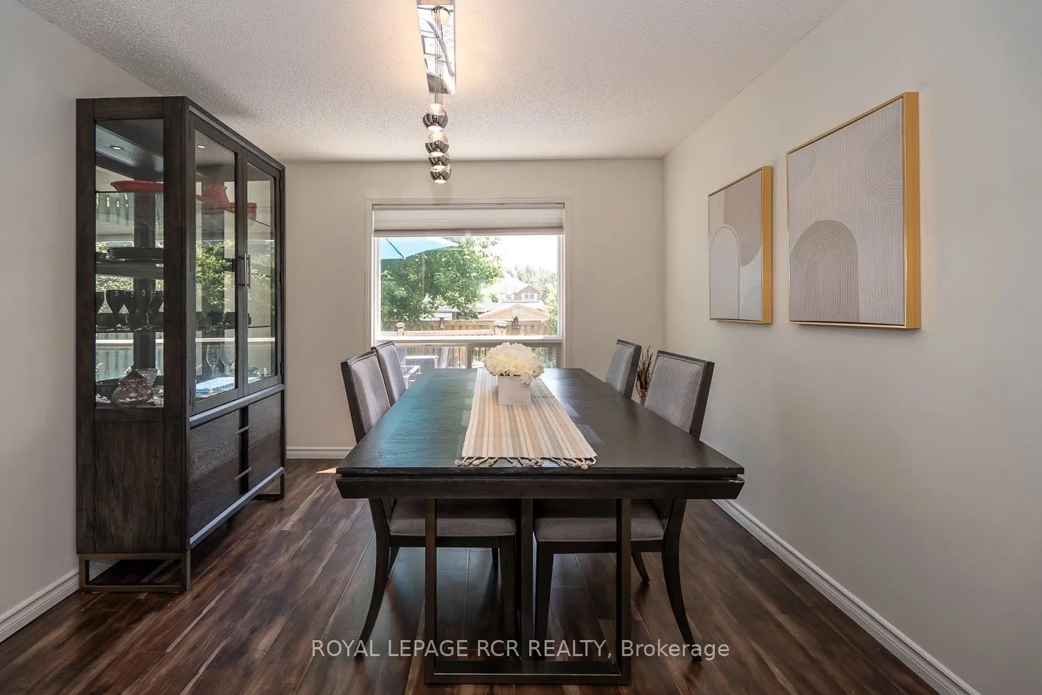 252 Elmwood Crescent